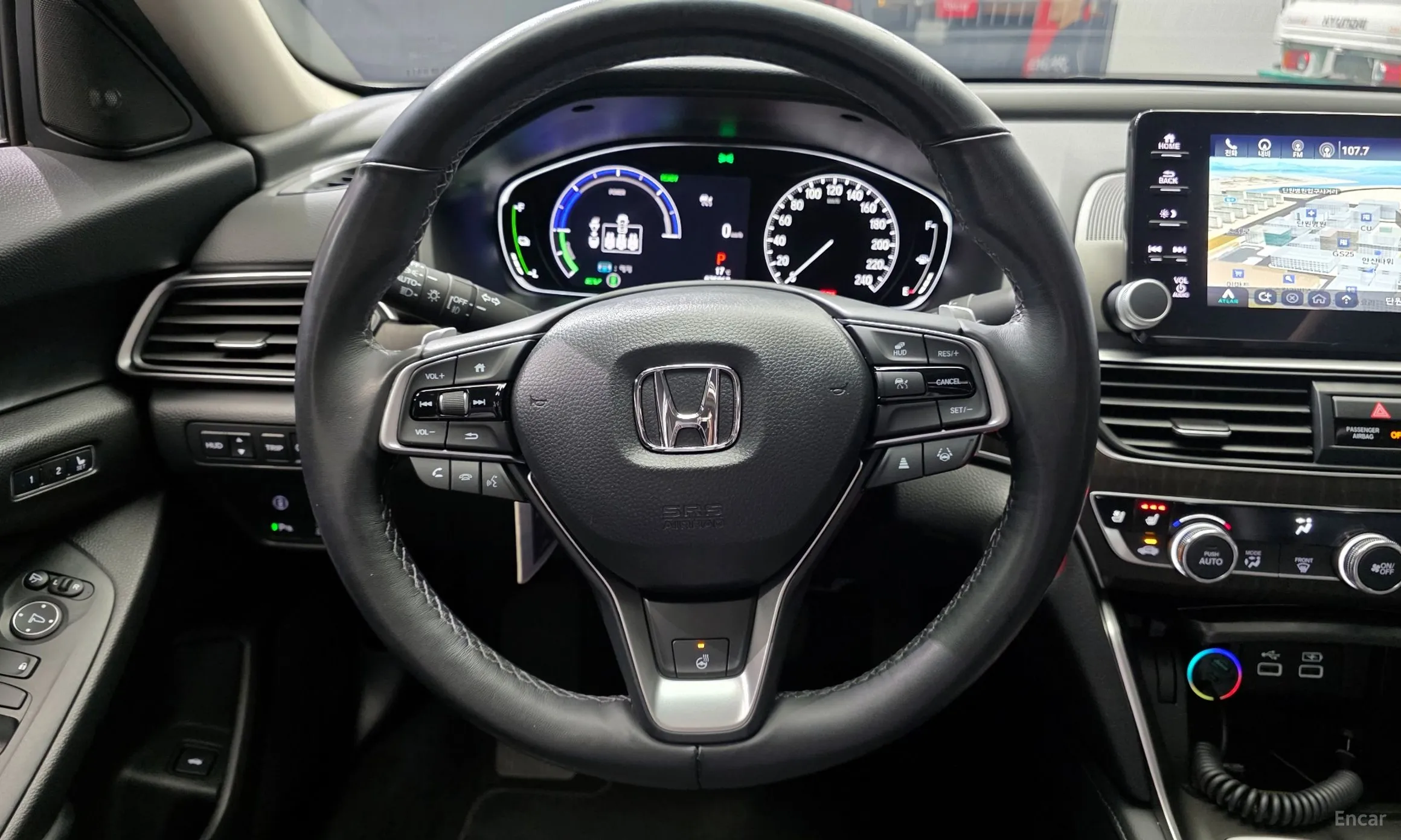 Honda Accord 10th Generation превью 13