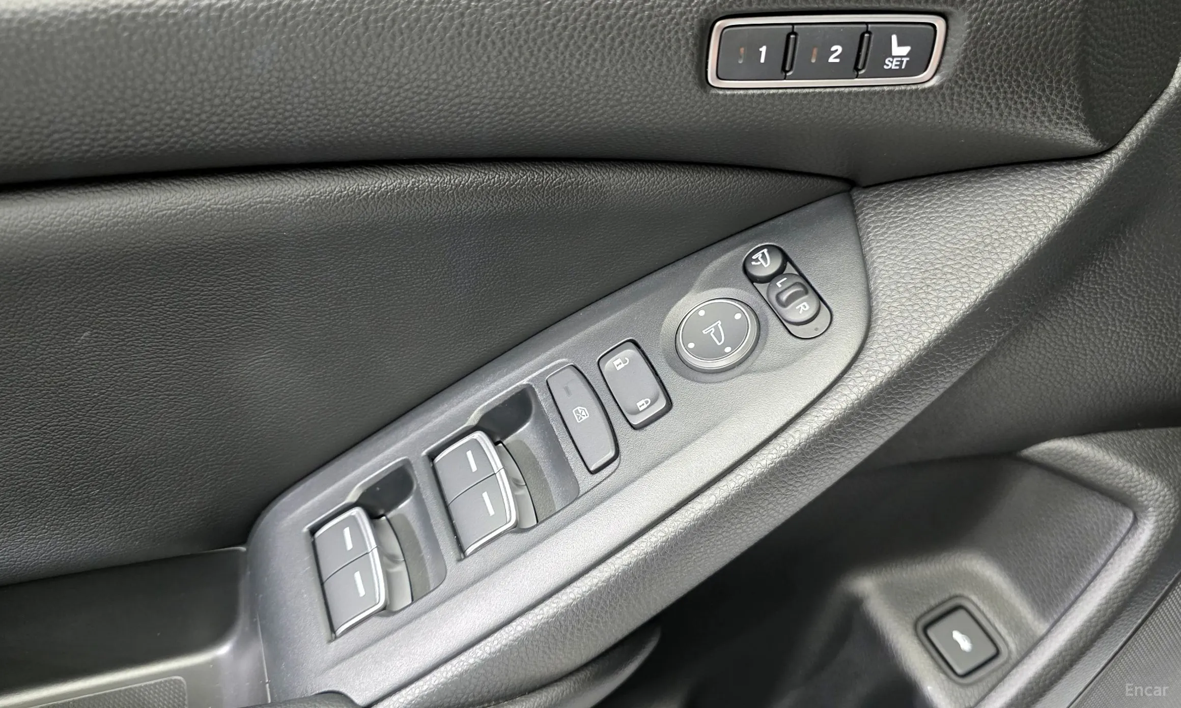 Honda Accord 10th Generation превью 14