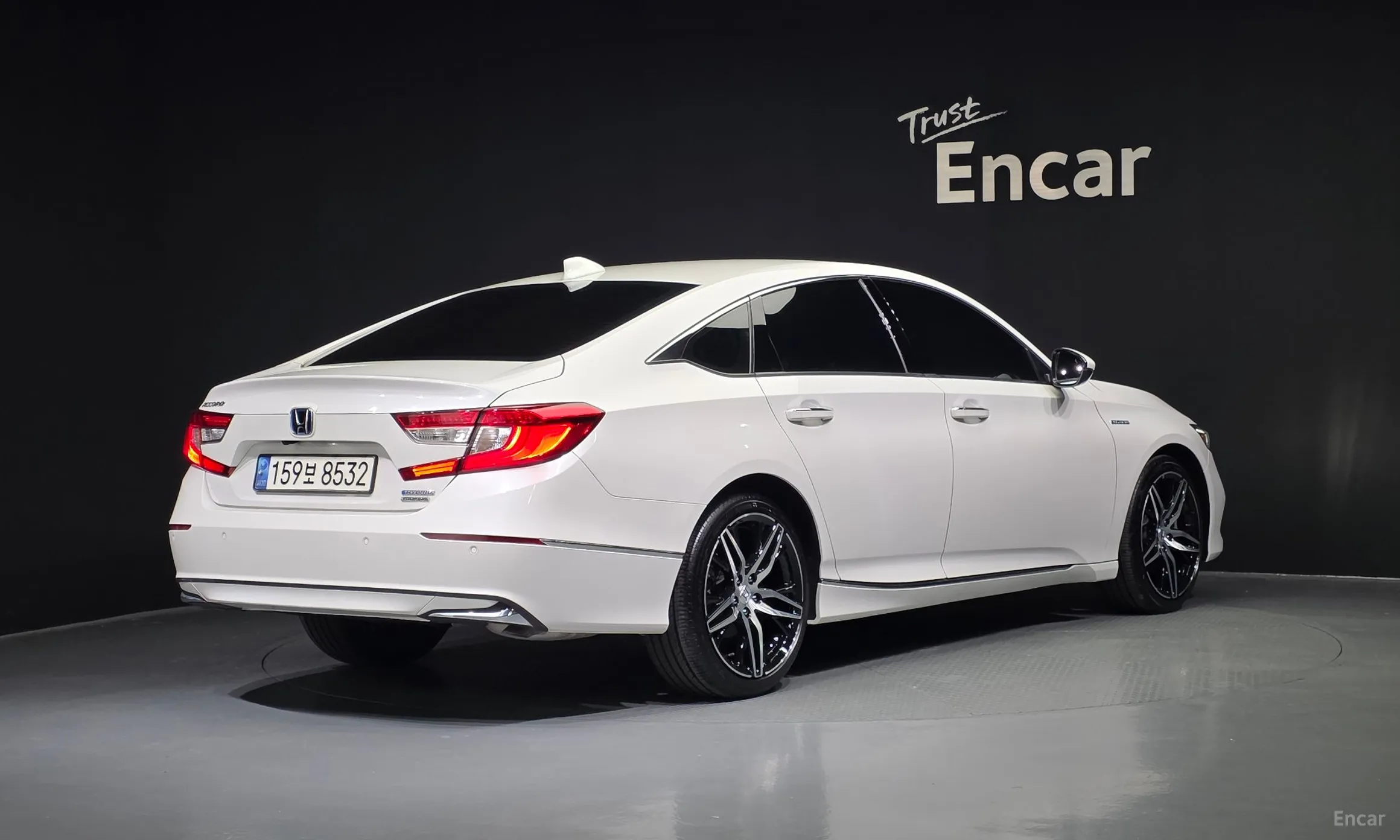 Honda Accord 10th Generation превью 2