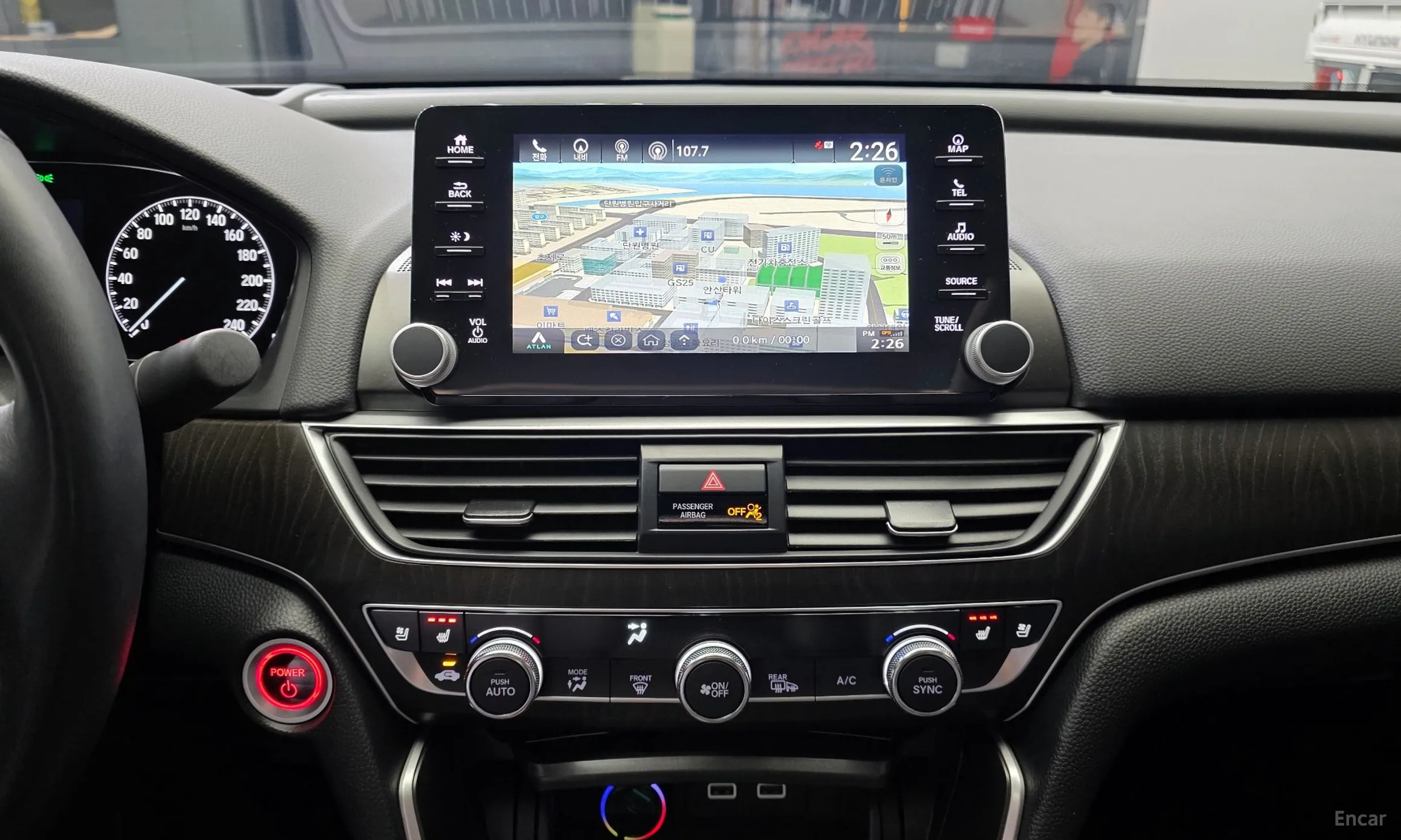 Honda Accord 10th Generation превью 18