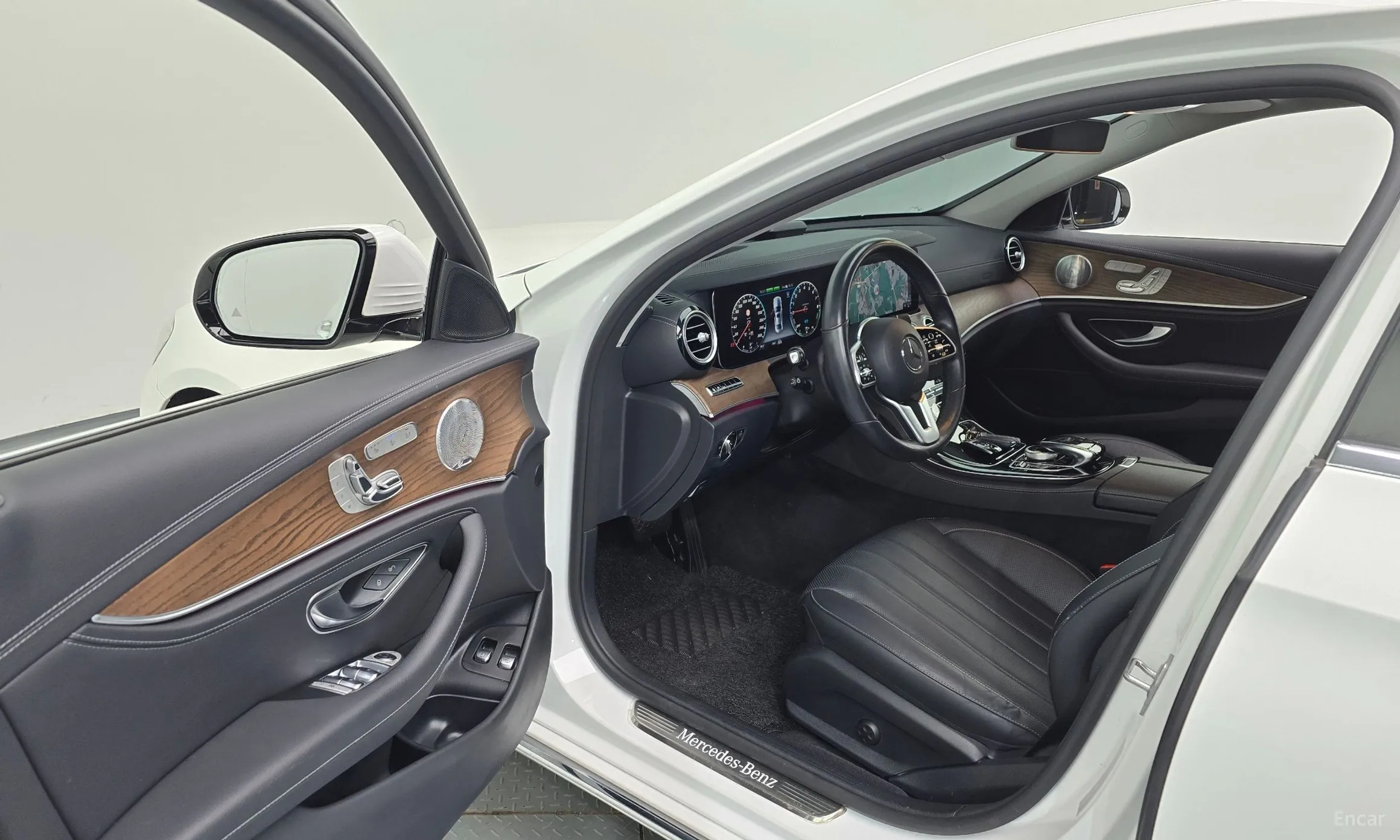 Mercedes Benz E-Class W213 превью 10