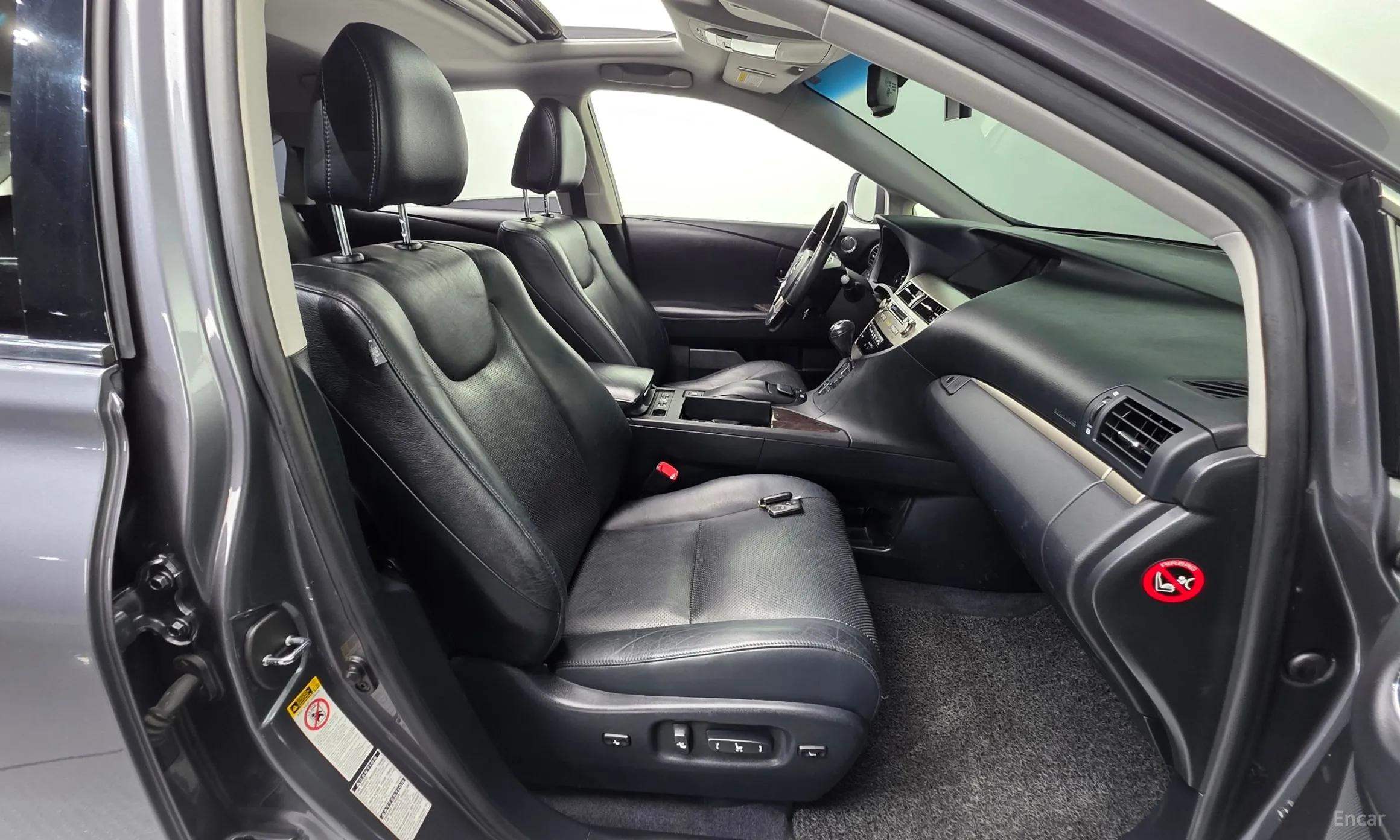 Lexus RX350 превью 10