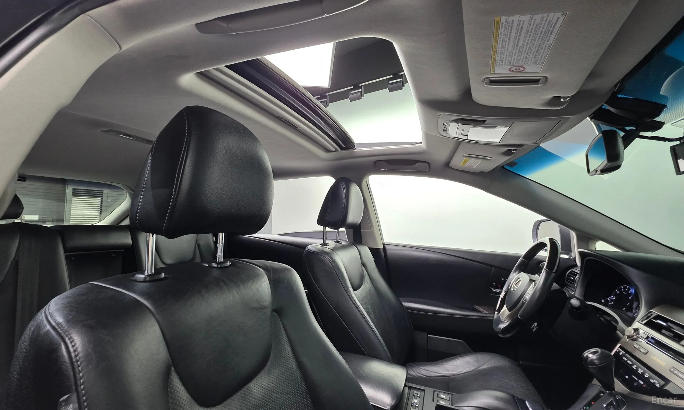 Lexus RX350 превью 12
