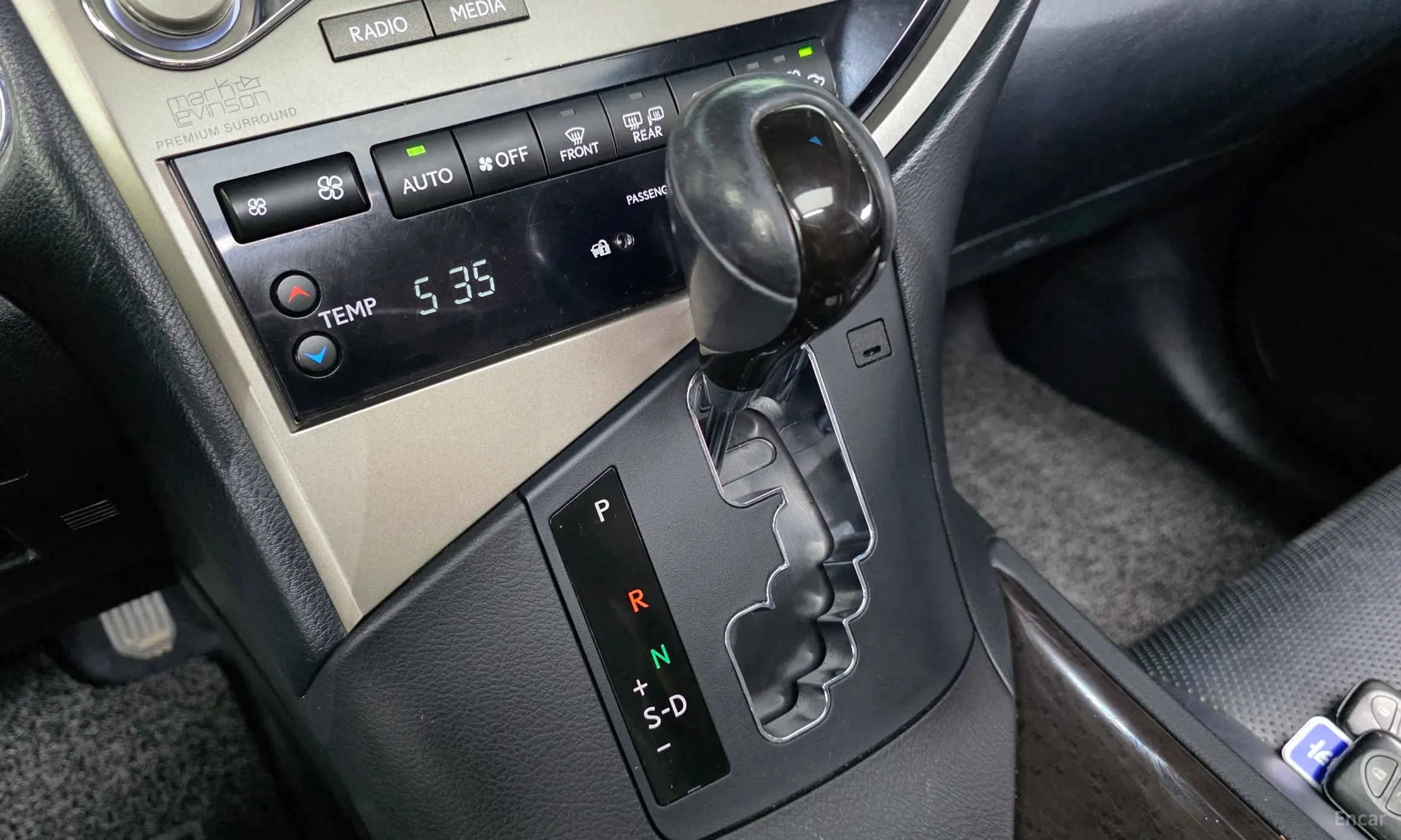 Lexus RX350 превью 9