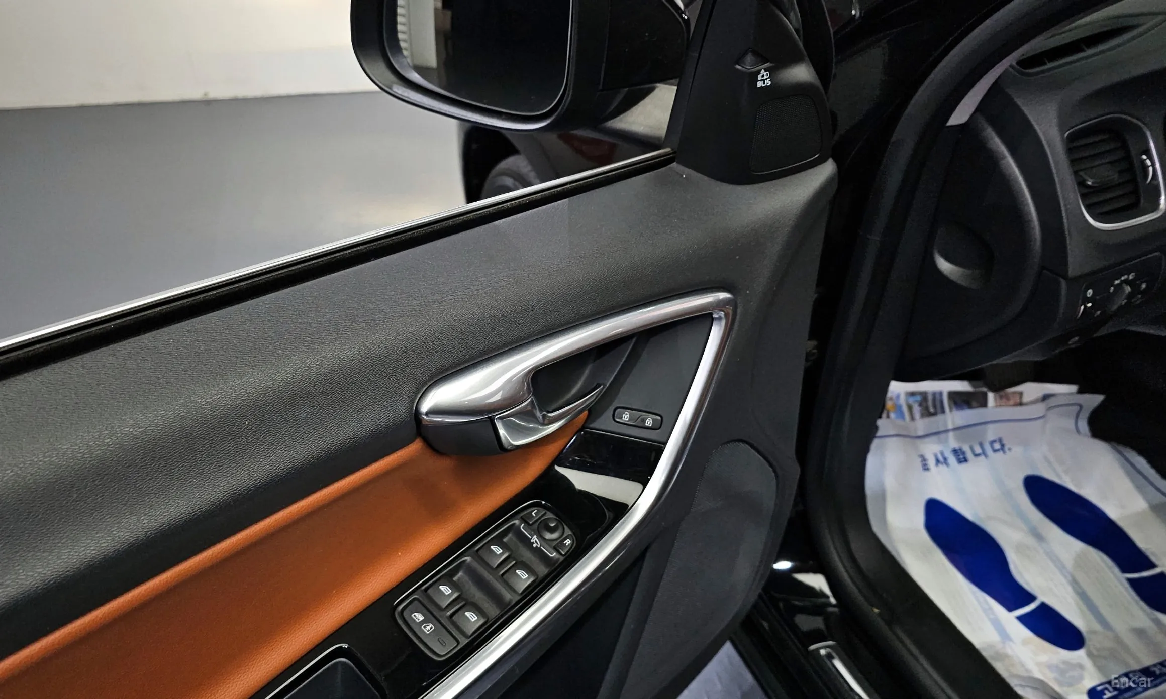 Volvo S60 превью 13