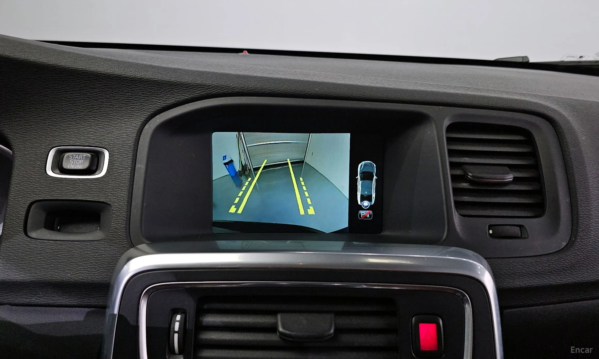 Volvo S60 превью 17