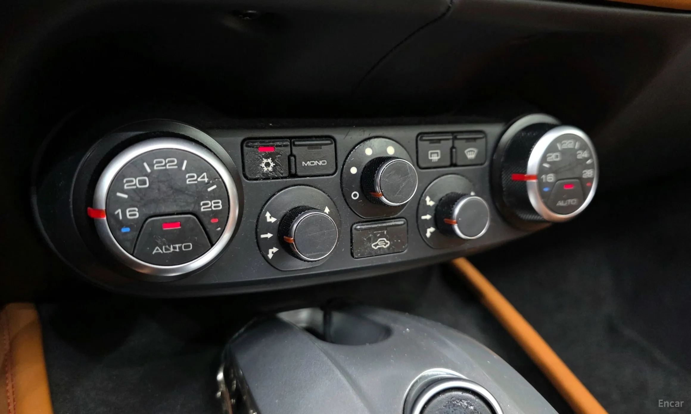 Ferrari California превью 14