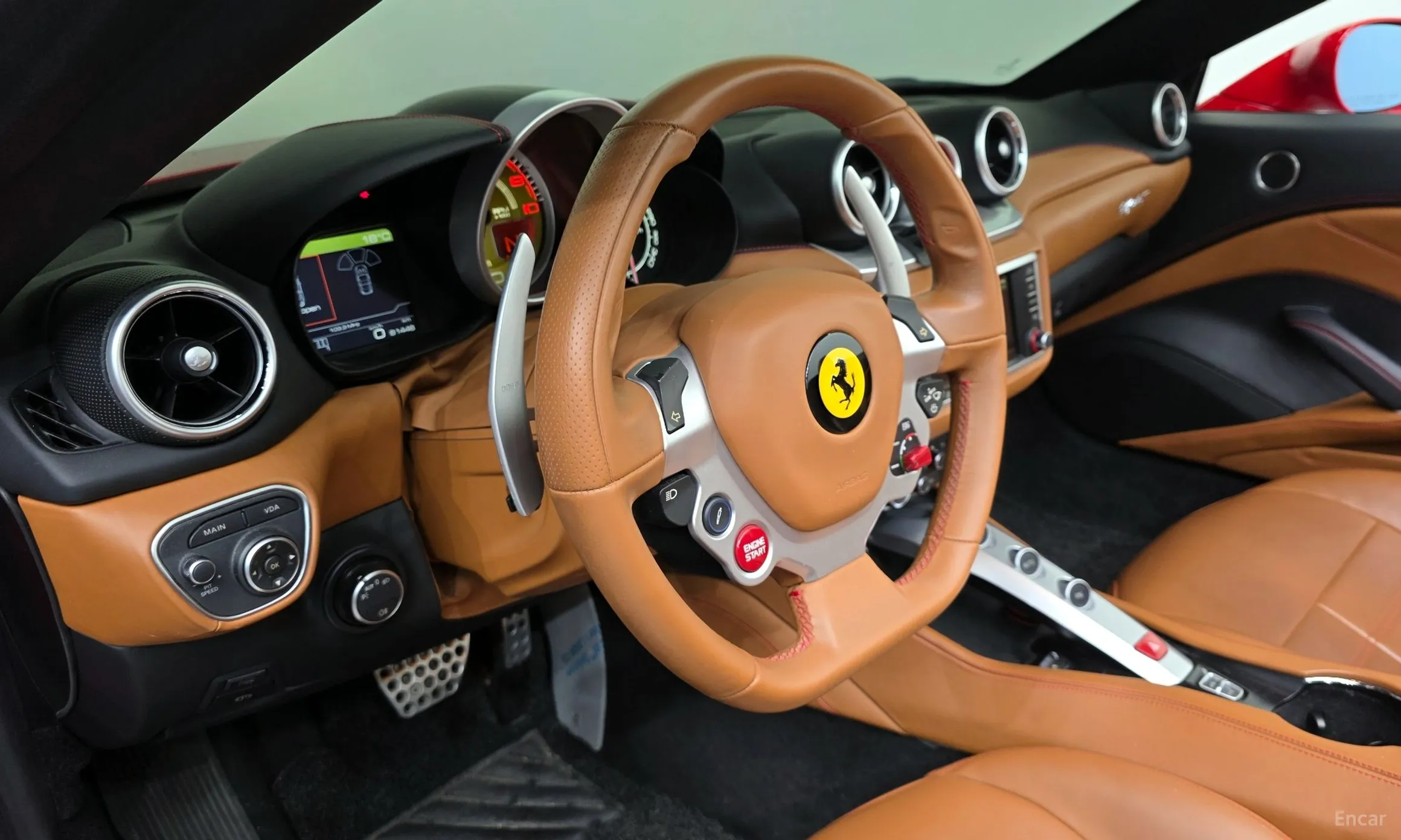 Ferrari California превью 16