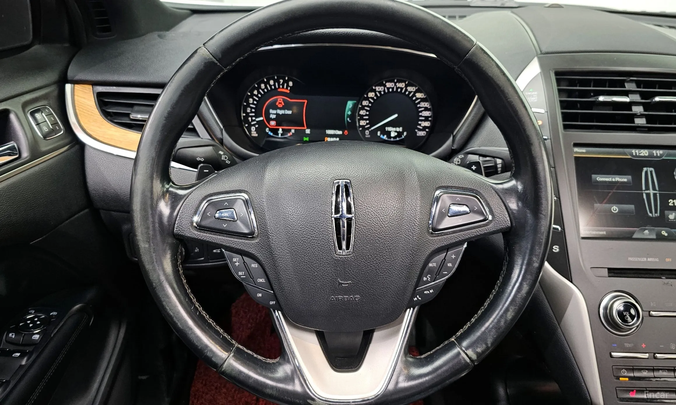 Lincoln MKC превью 13