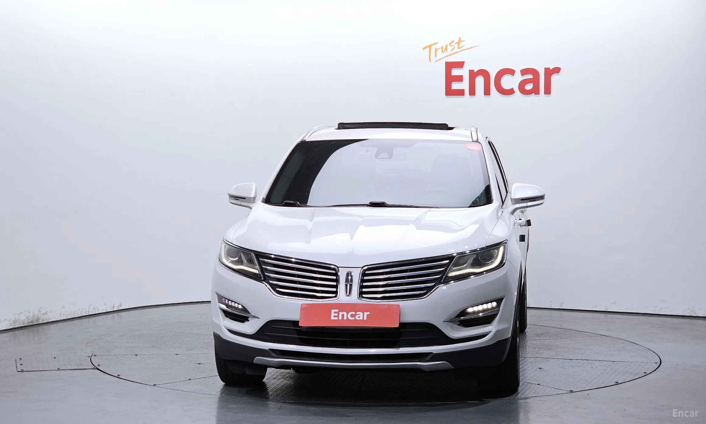 Lincoln MKC превью 3