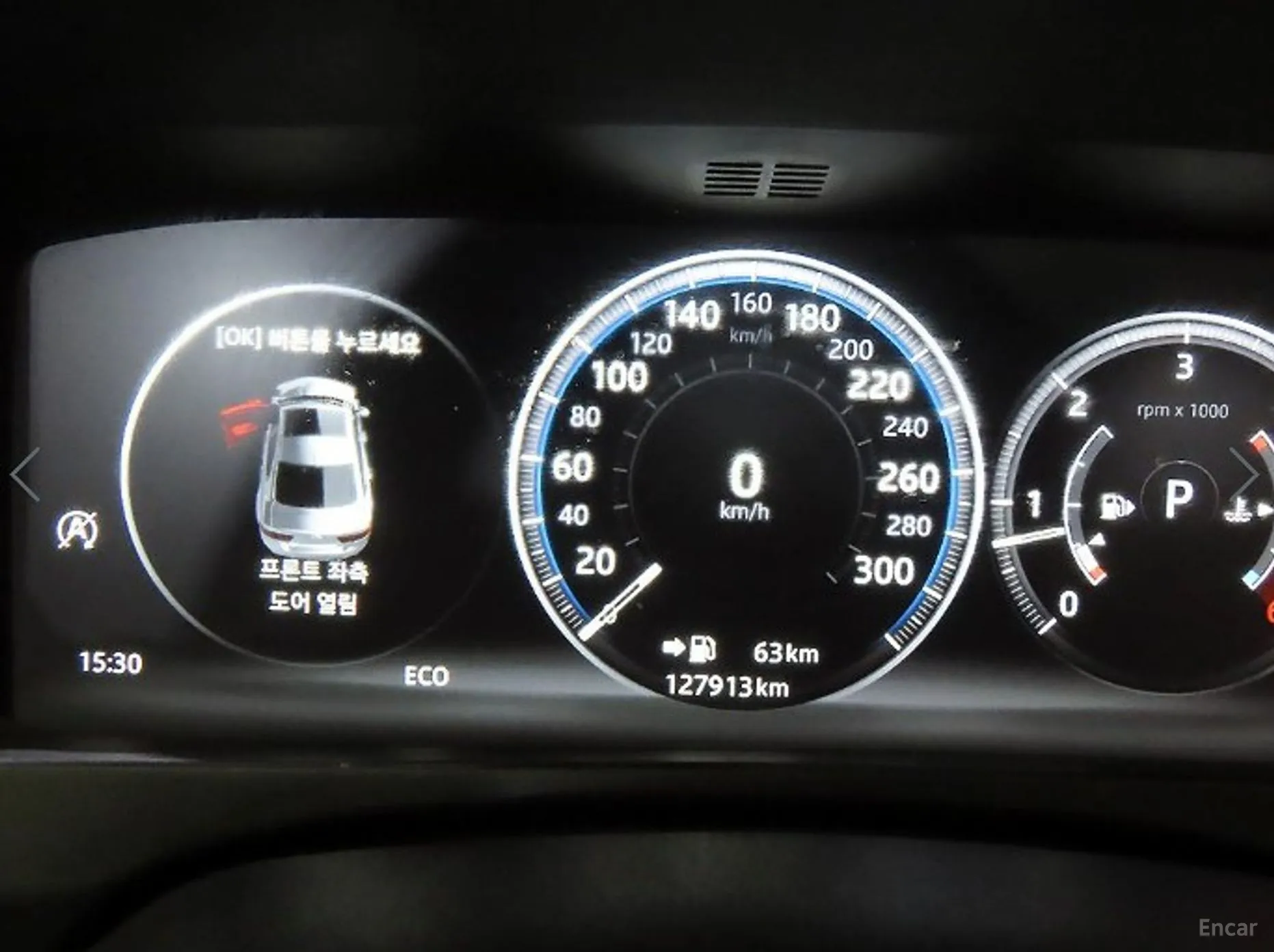 Jaguar XE превью 9