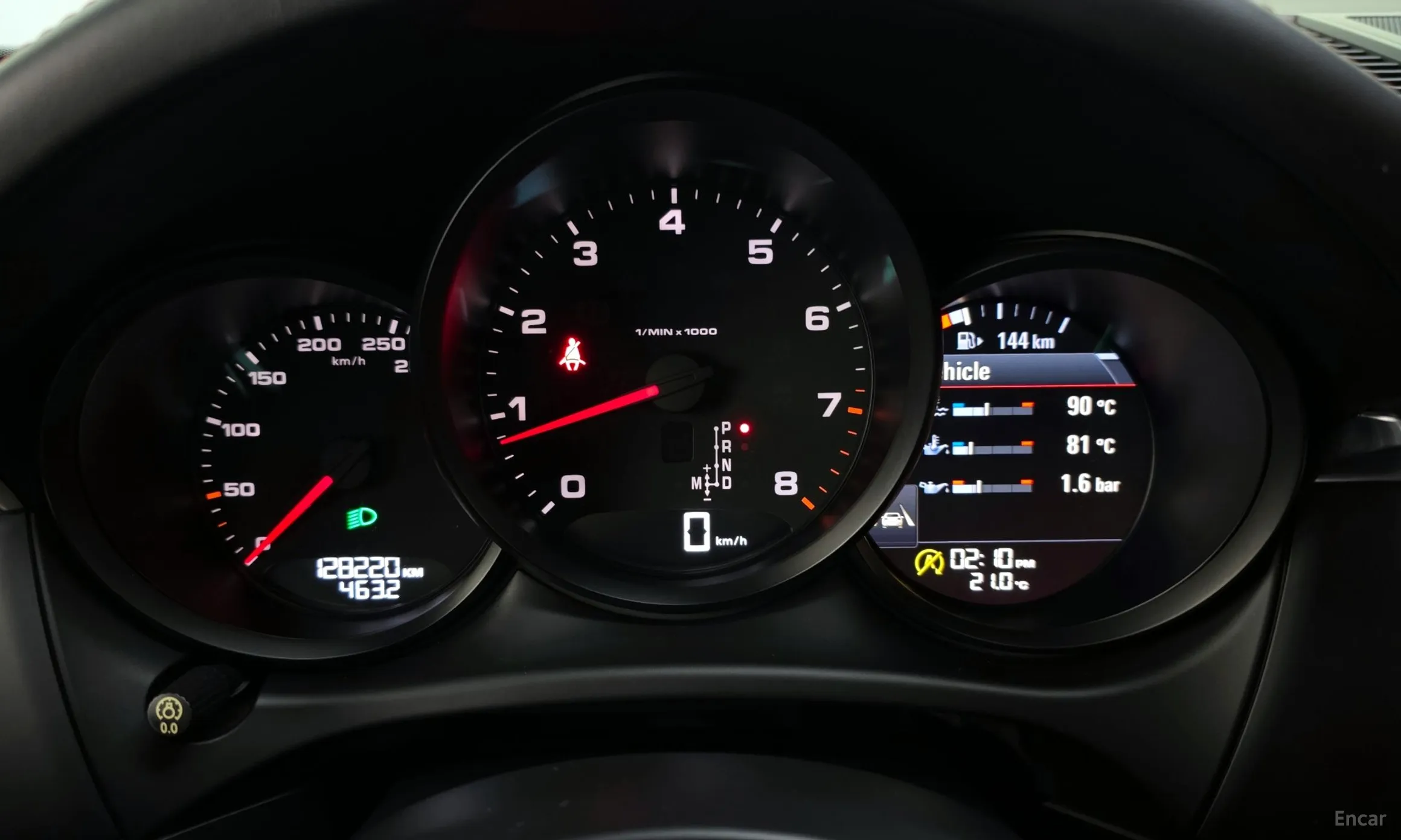 Porsche Macan превью 8