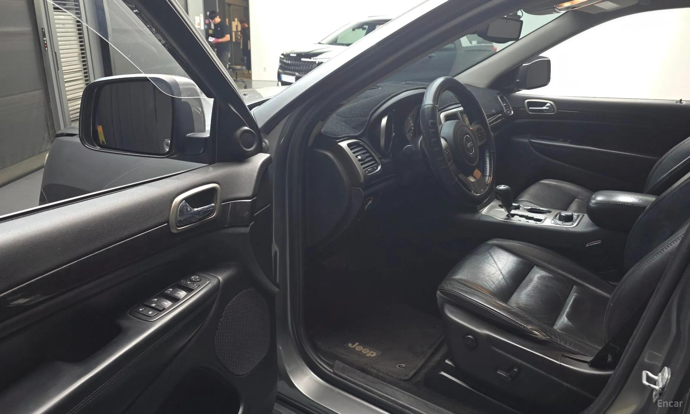 Jeep Grand Cherokee превью 11