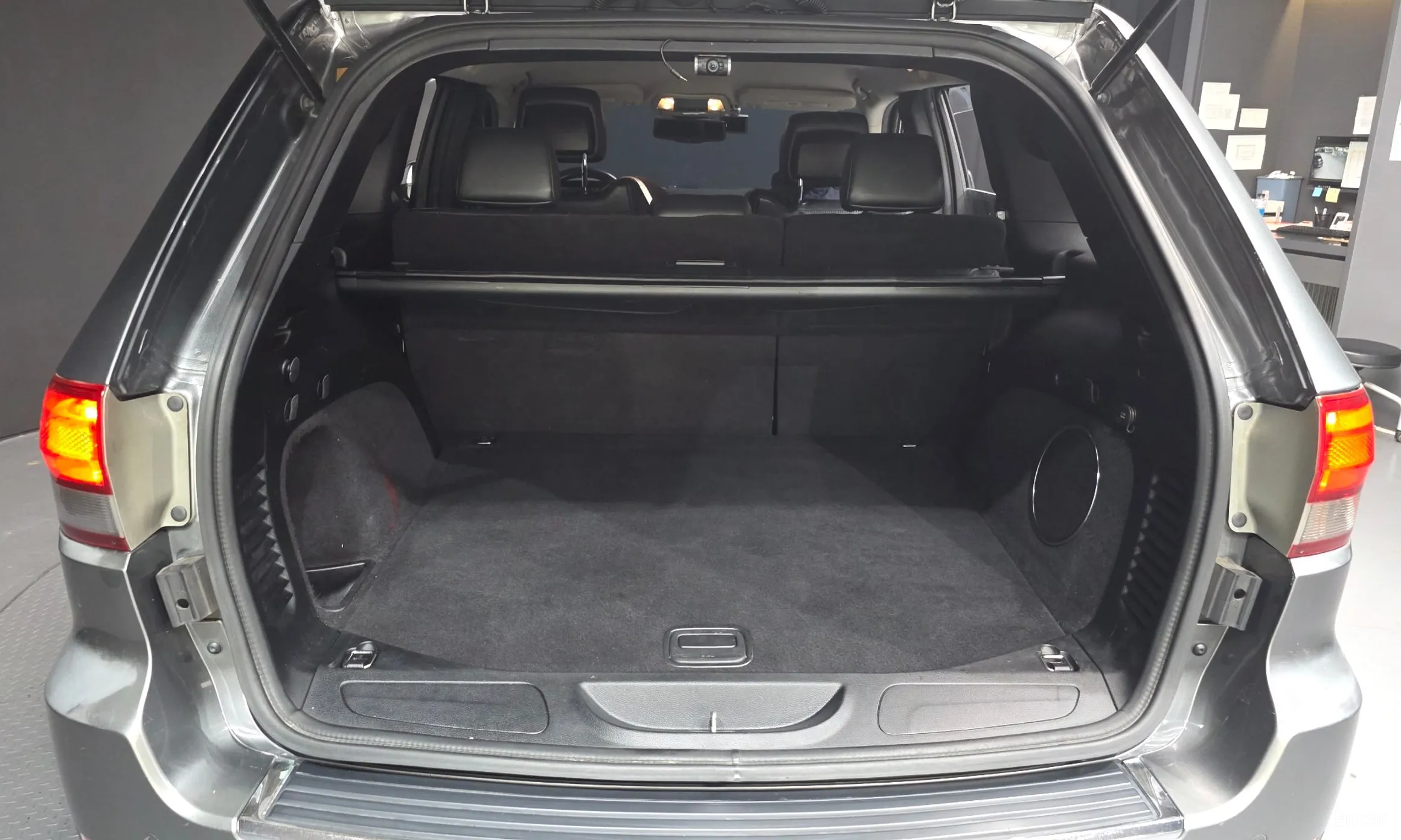 Jeep Grand Cherokee превью 20