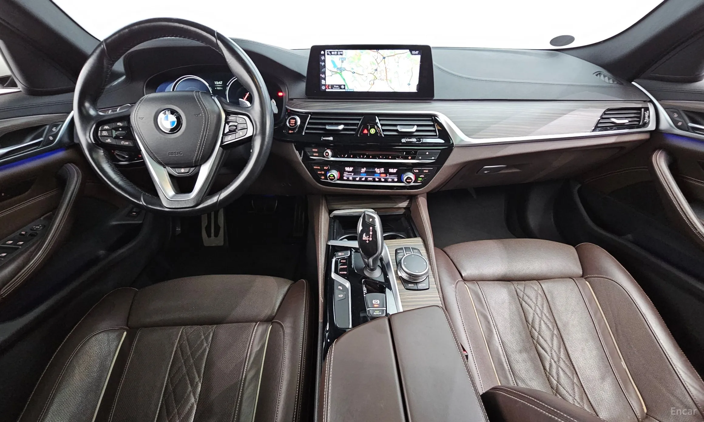 BMW 5 Series (G30) превью 7