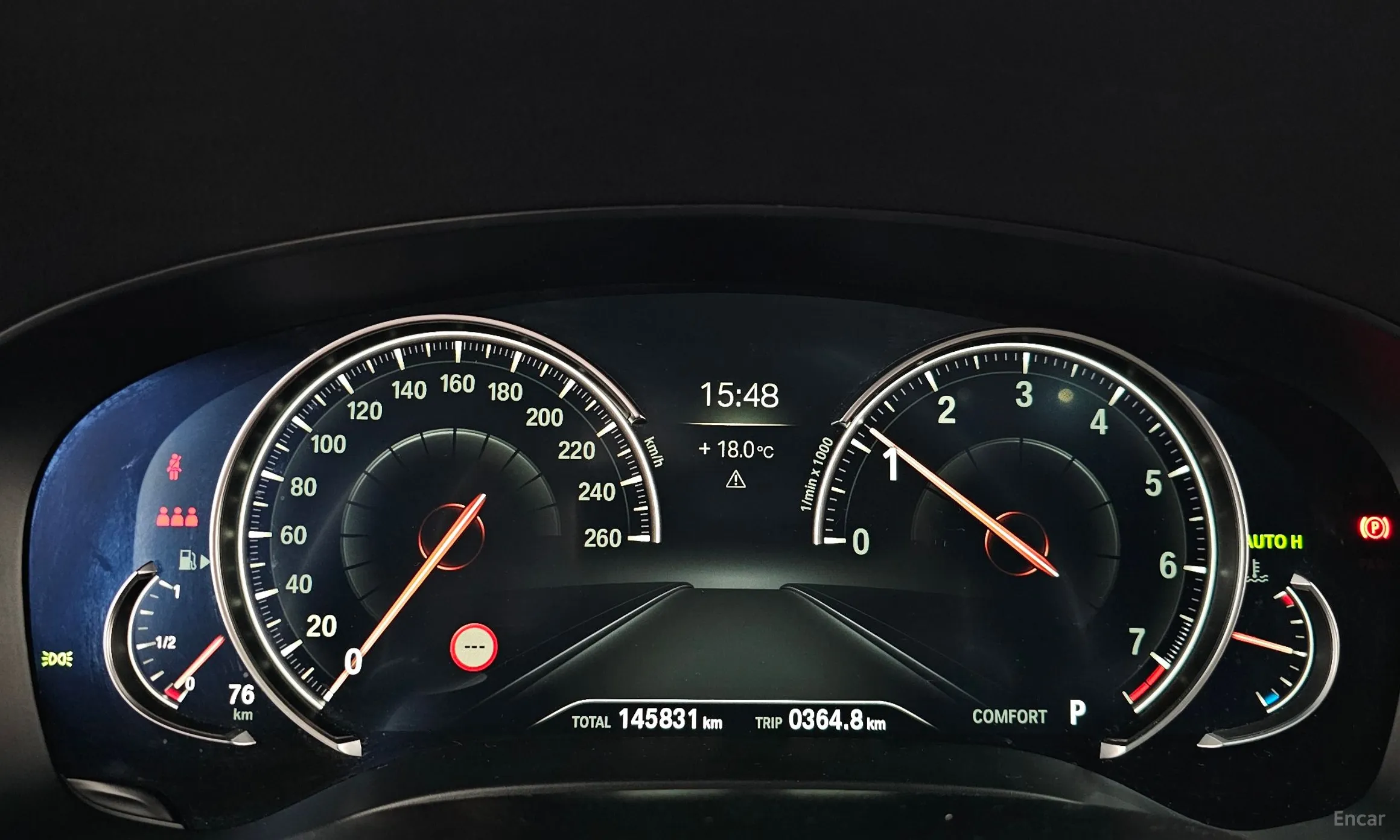 BMW 5 Series (G30) превью 8