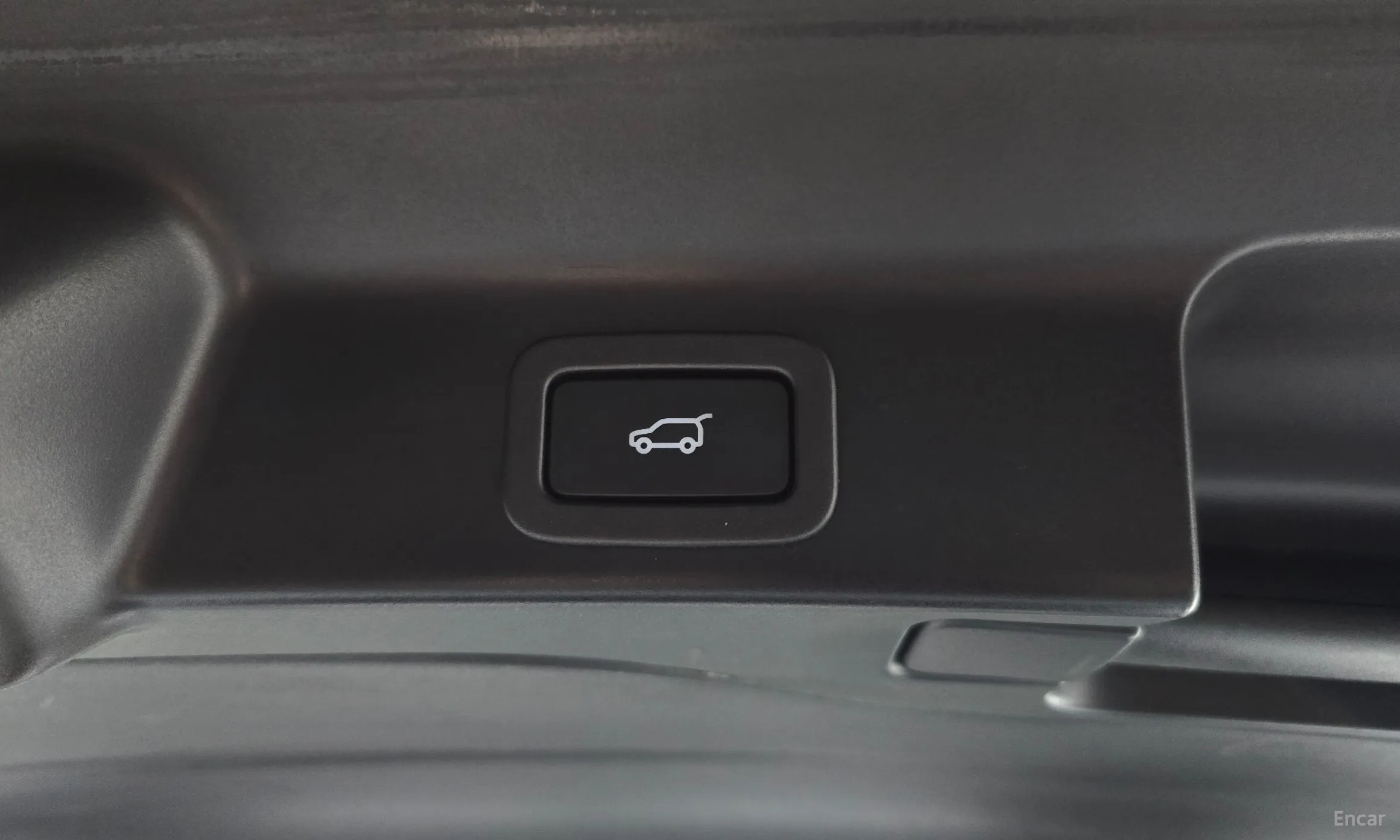 Jaguar F-PACE превью 20