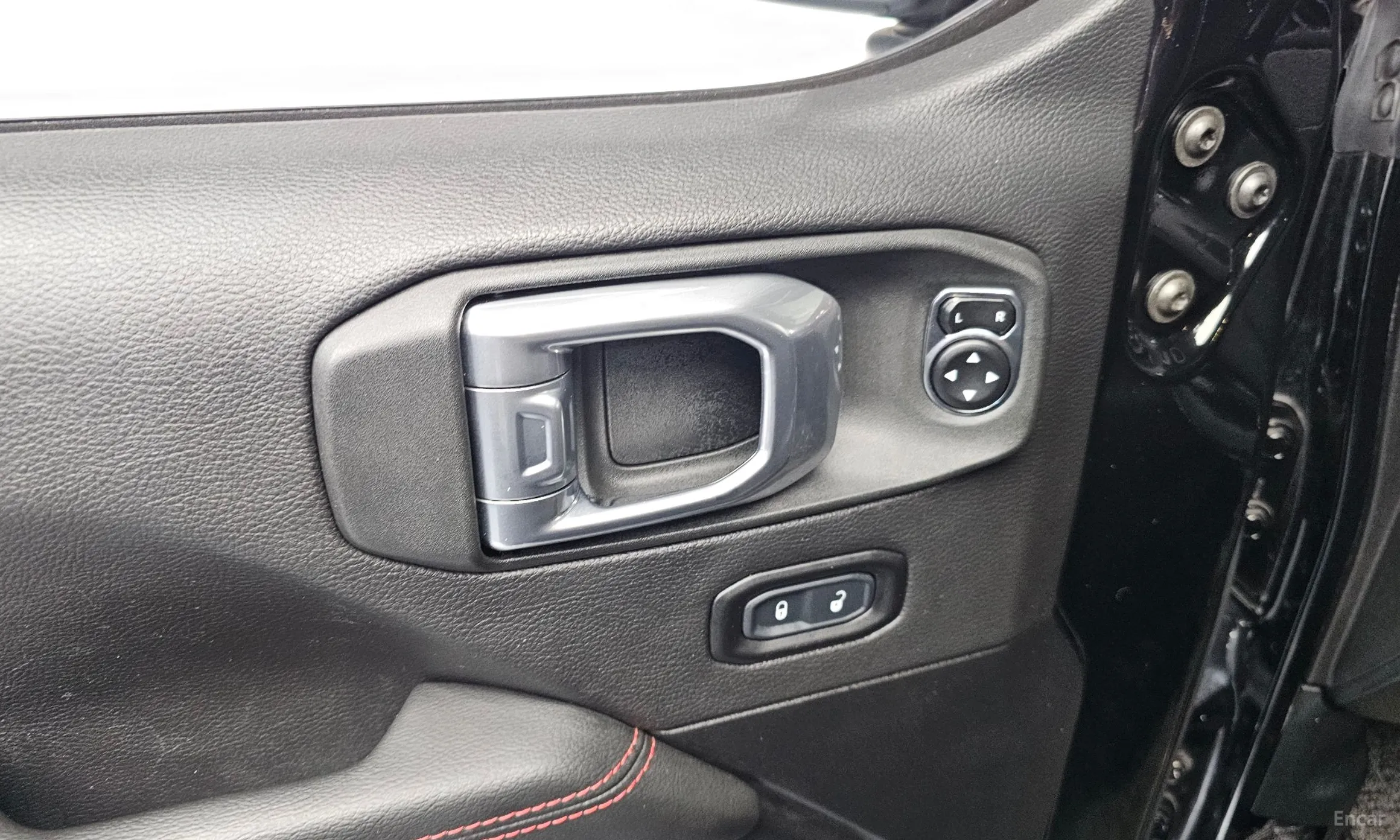 Jeep Wrangler (JL) превью 18