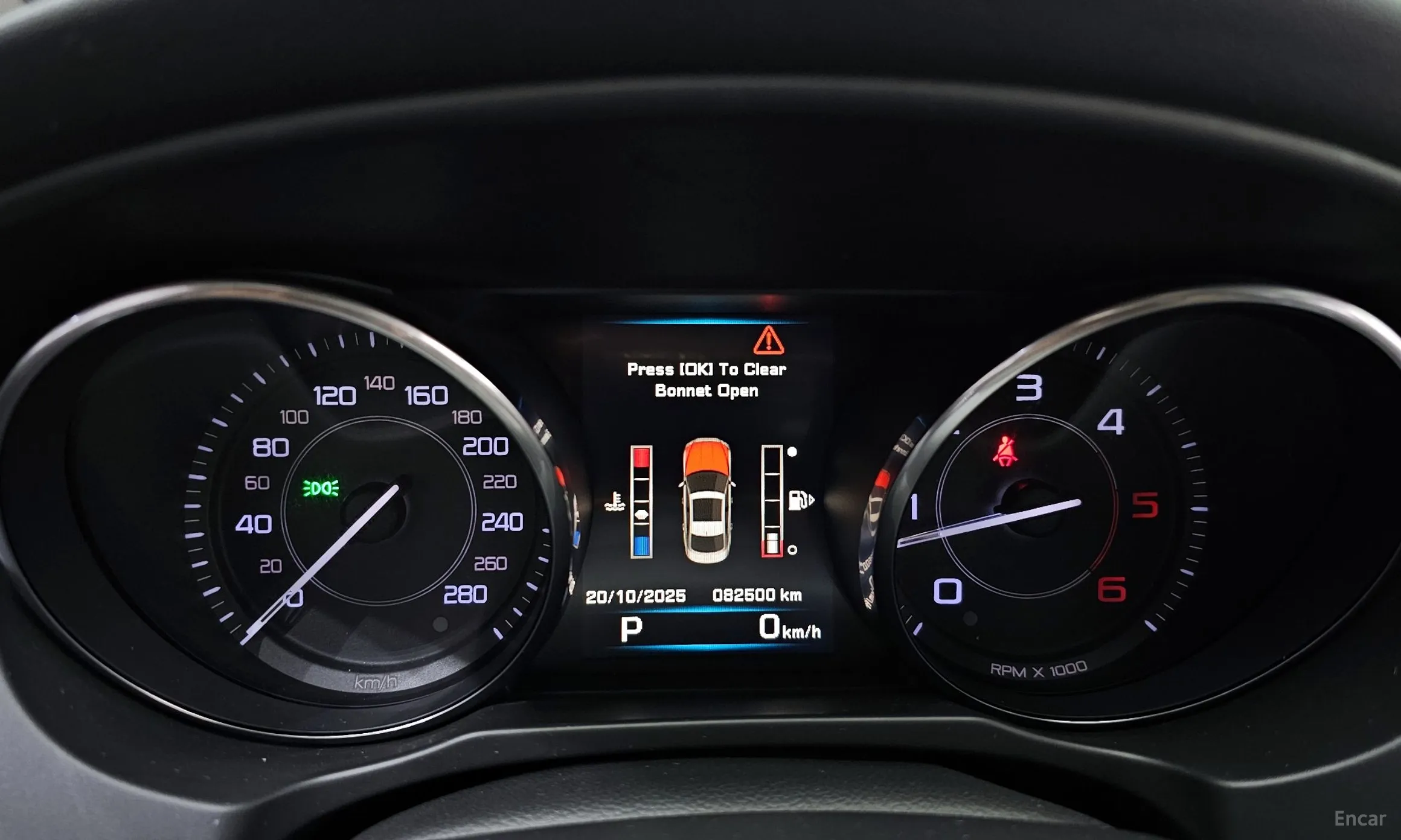 Jaguar XE превью 8