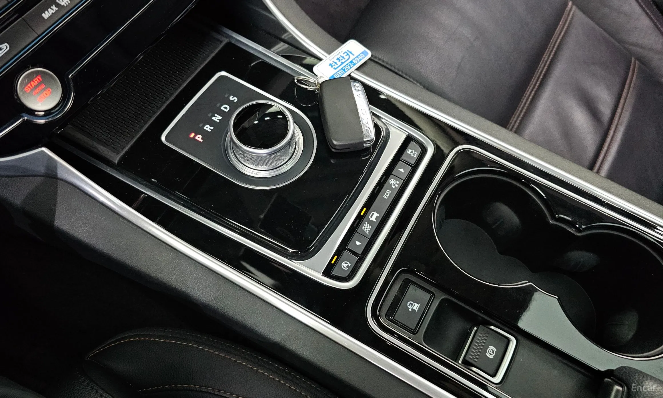 Jaguar XE превью 9
