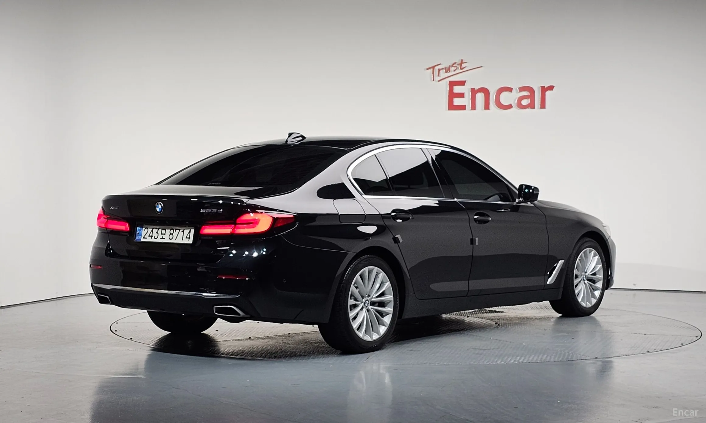 BMW 5 Series (G30)
