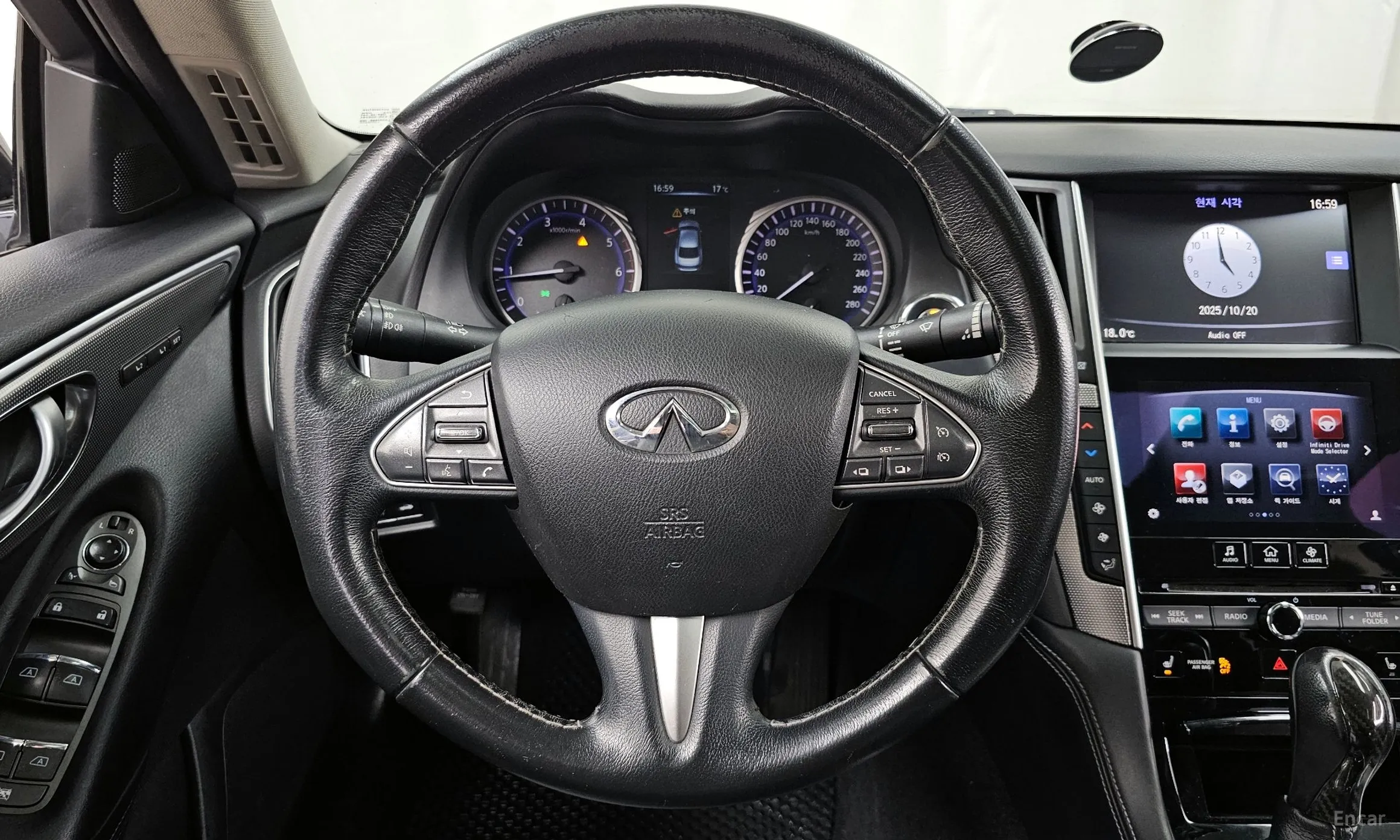 Infiniti Q50 превью 13