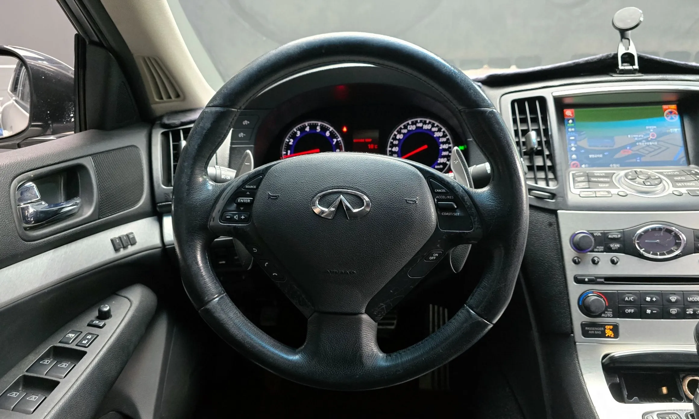 Infiniti G37 превью 13