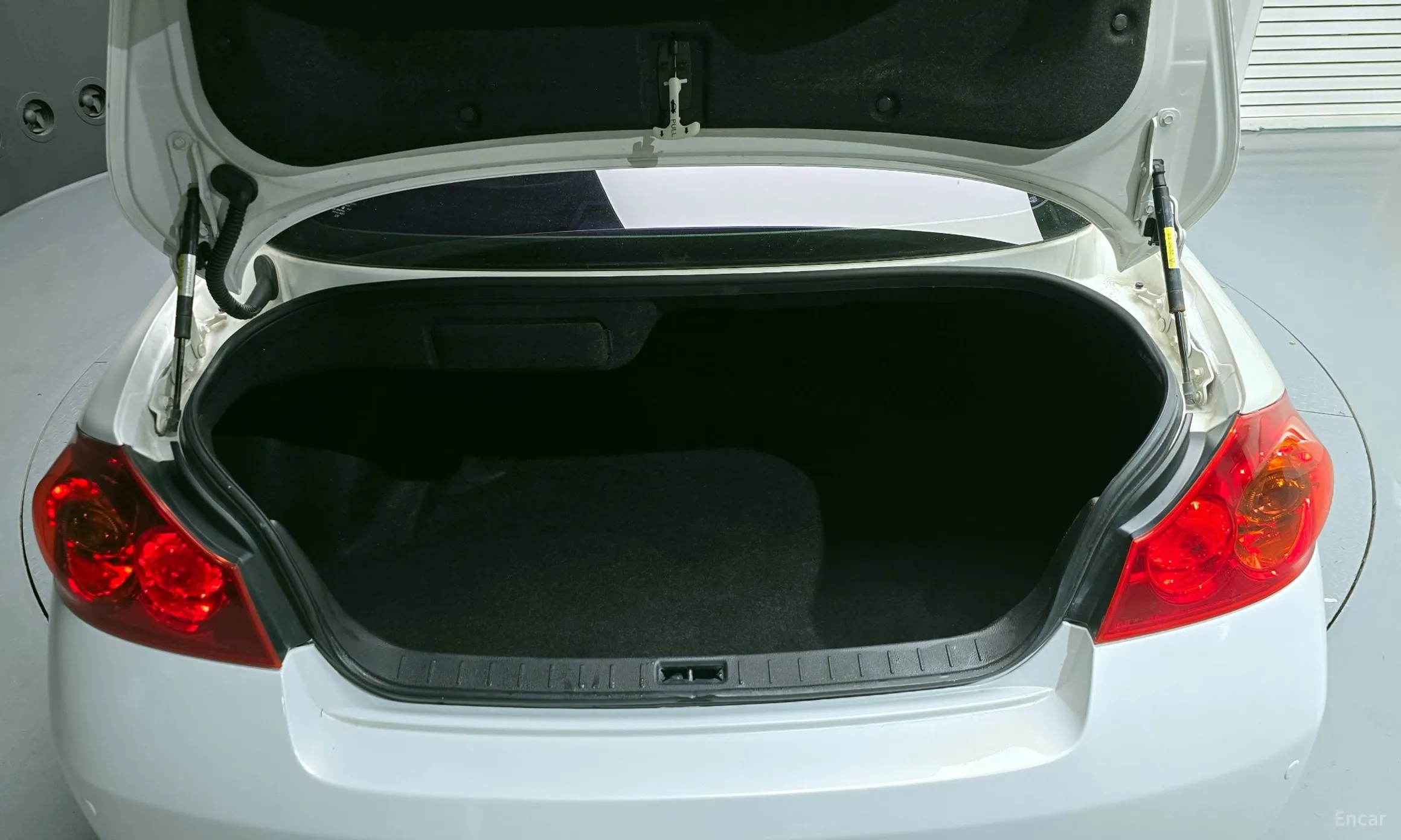 Infiniti G37 превью 20