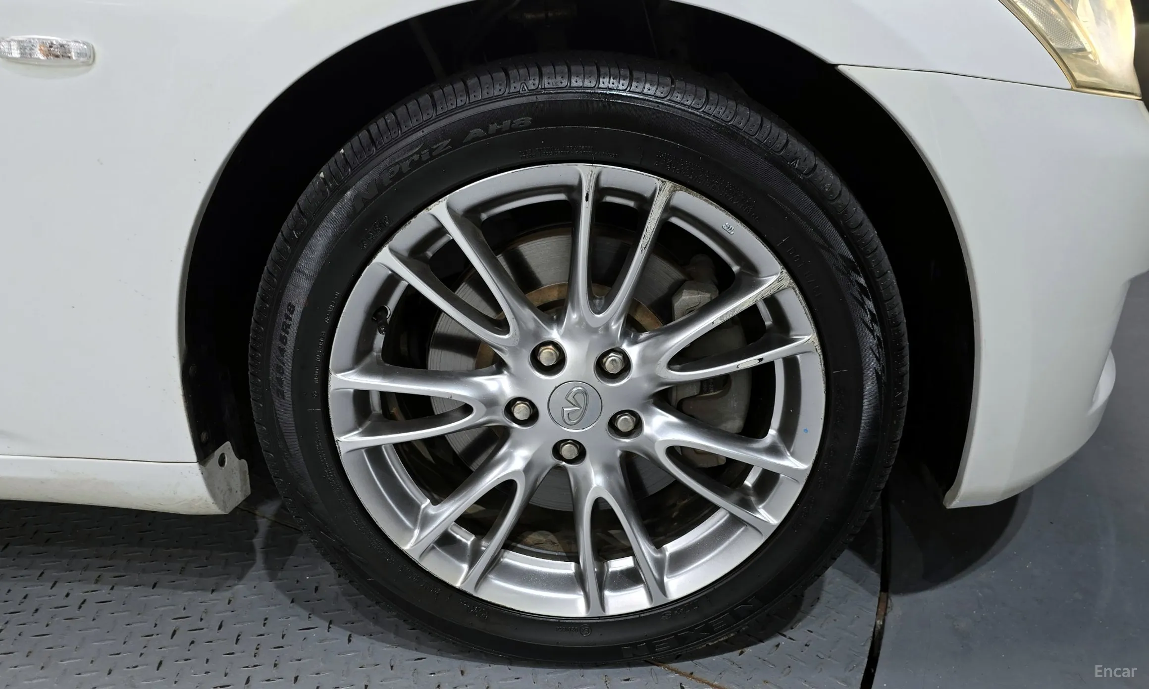 Infiniti G37 превью 5