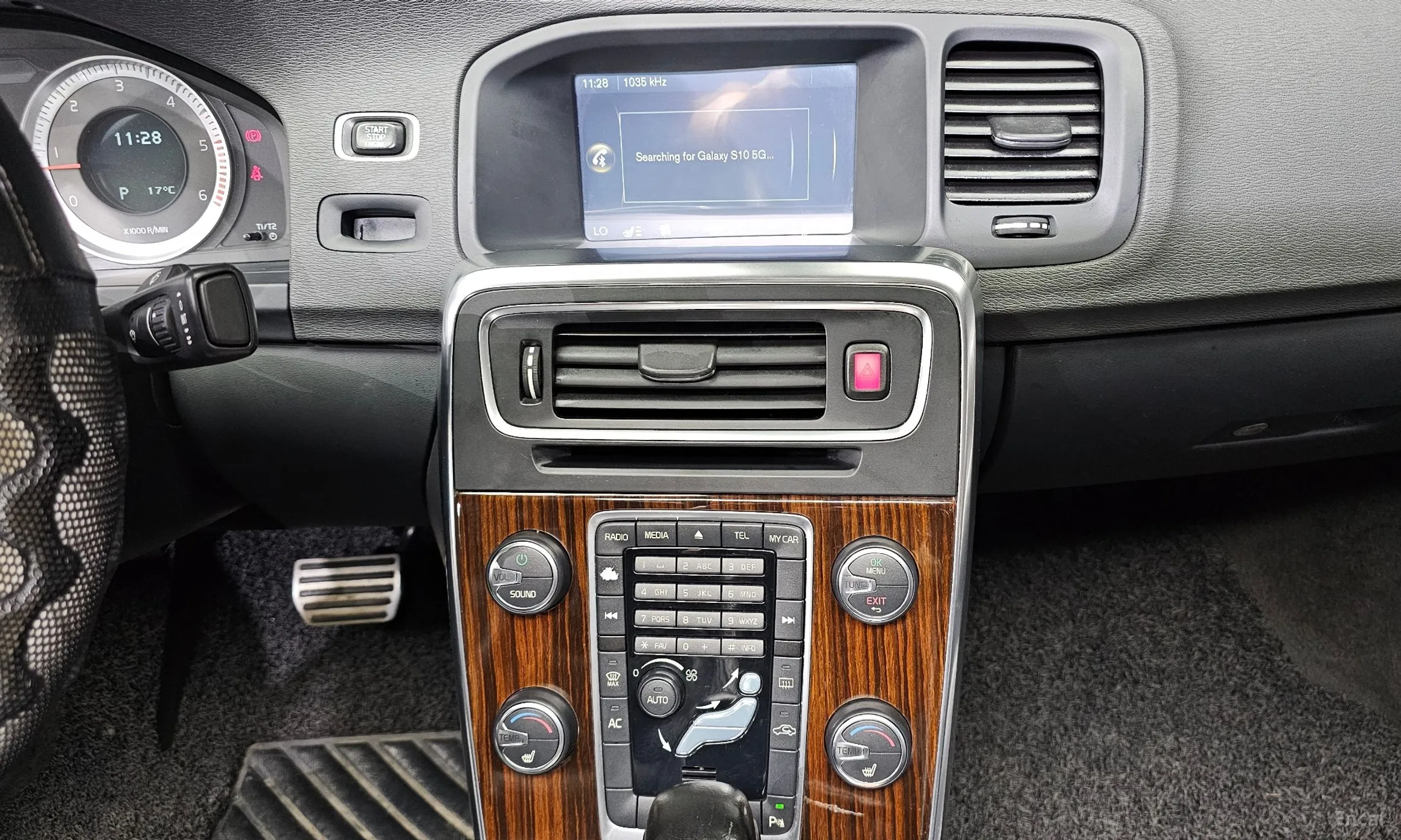 Volvo S60 превью 15