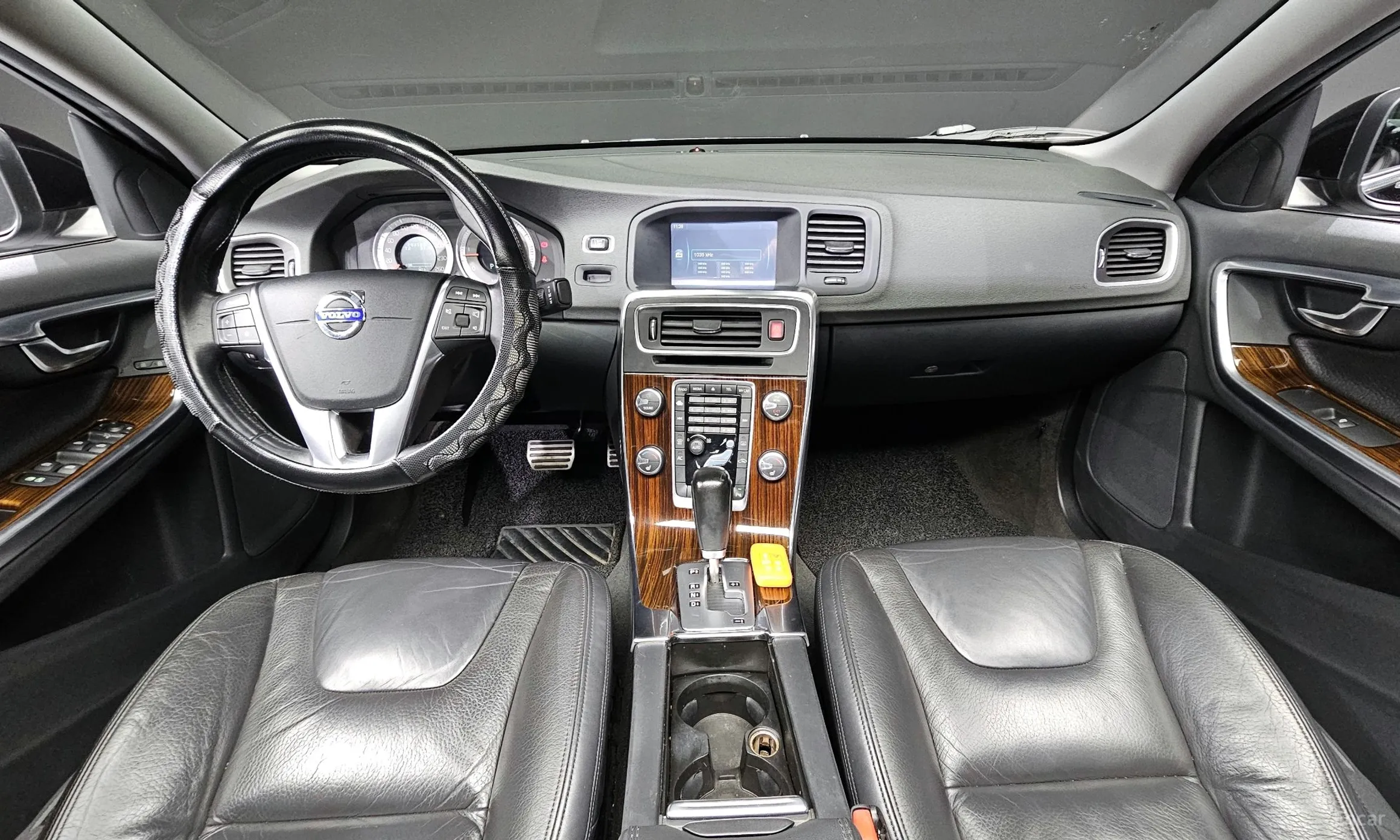 Volvo S60 превью 7