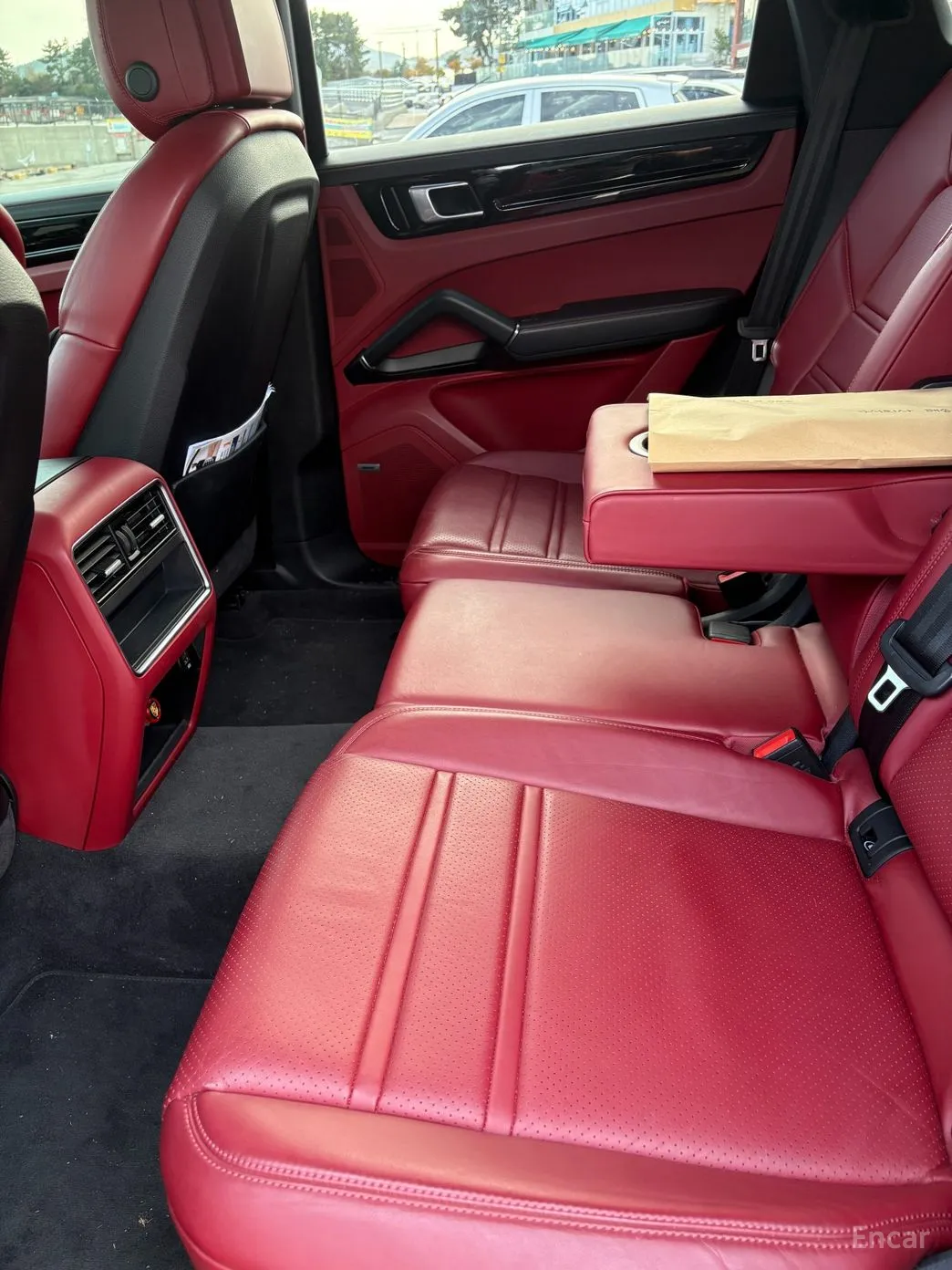 Porsche Cayenne (PO536) превью 11