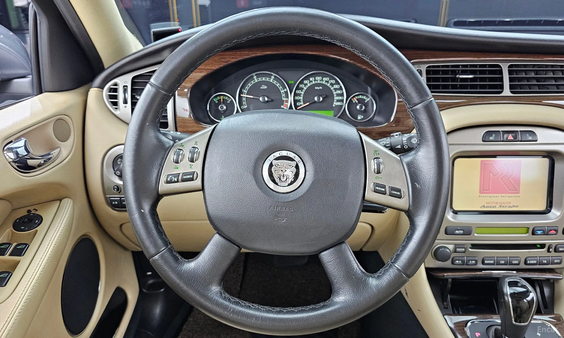 Jaguar X-type превью 14