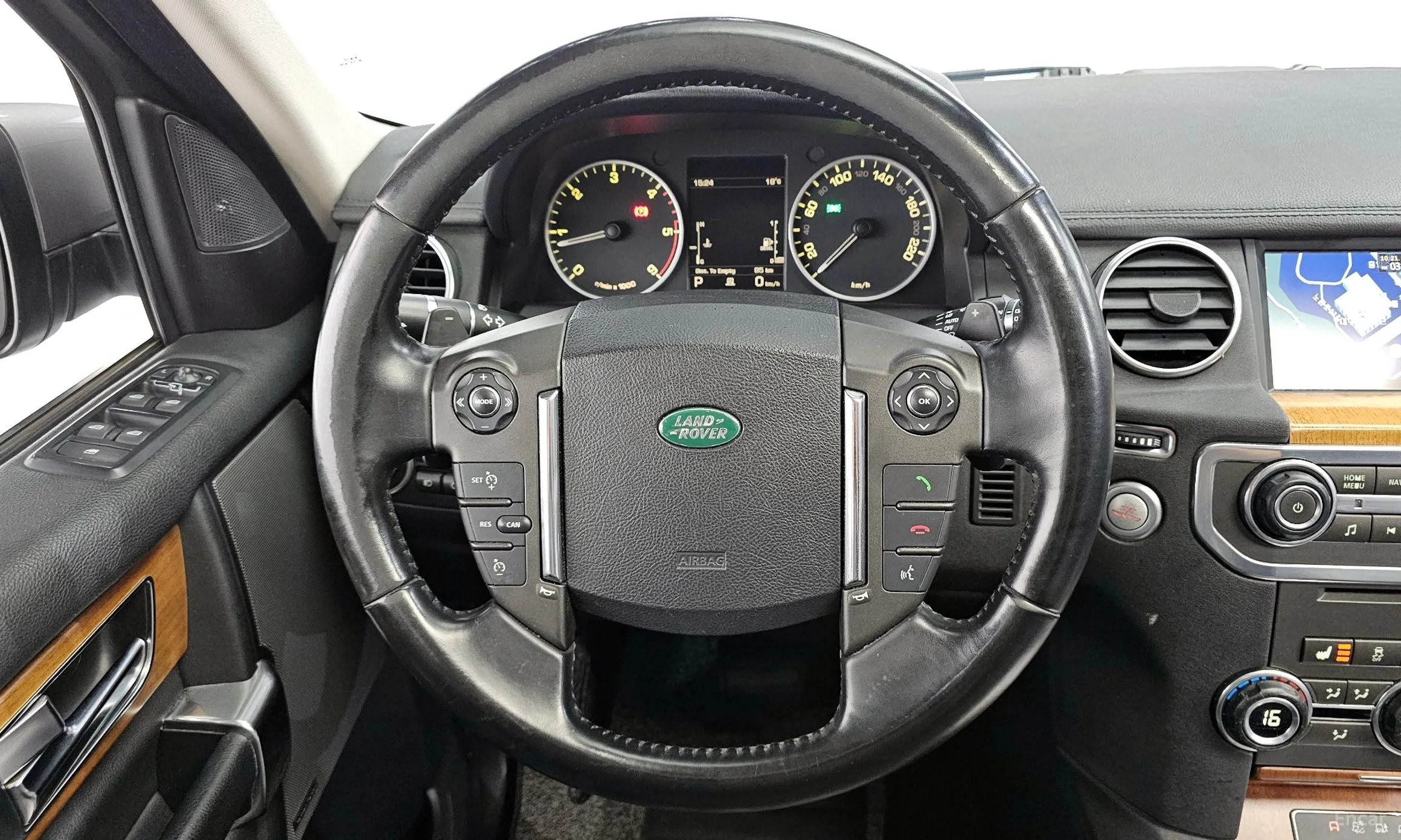 Land Rover Discovery 4 превью 13