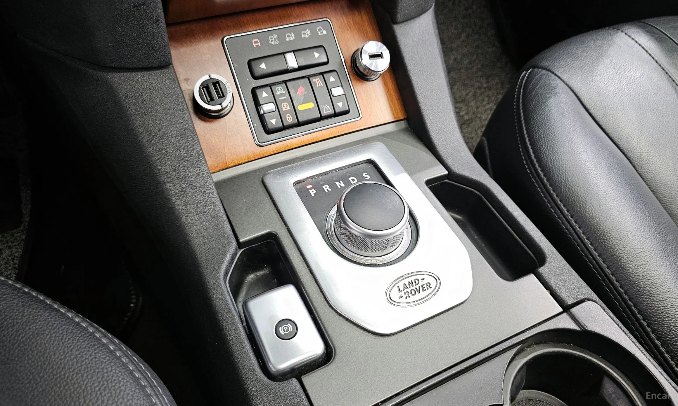 Land Rover Discovery 4 превью 9