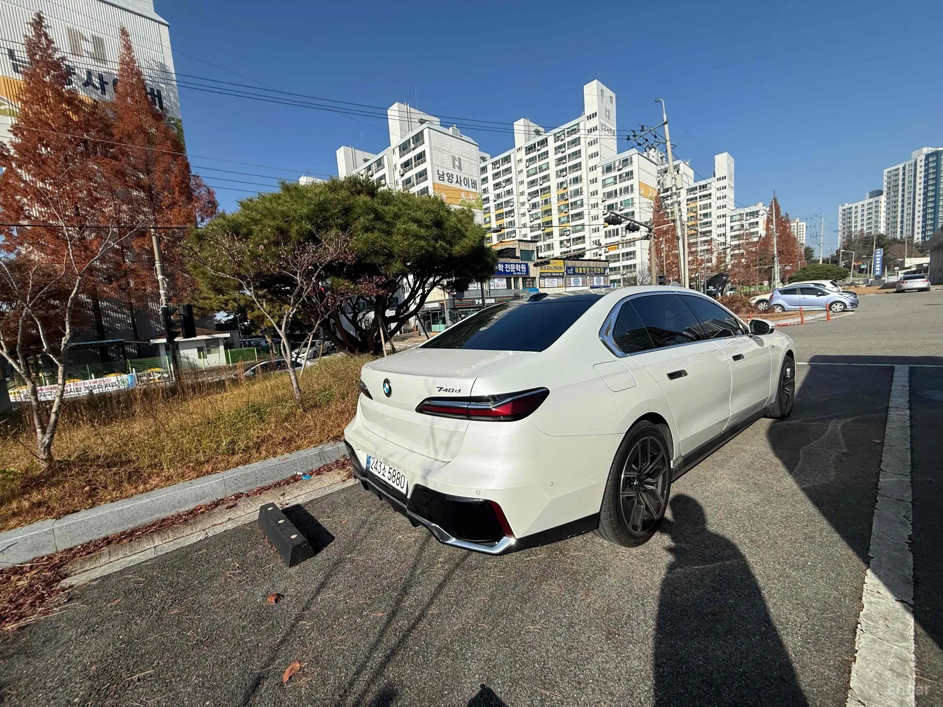 BMW 7 Series (G70) превью 5