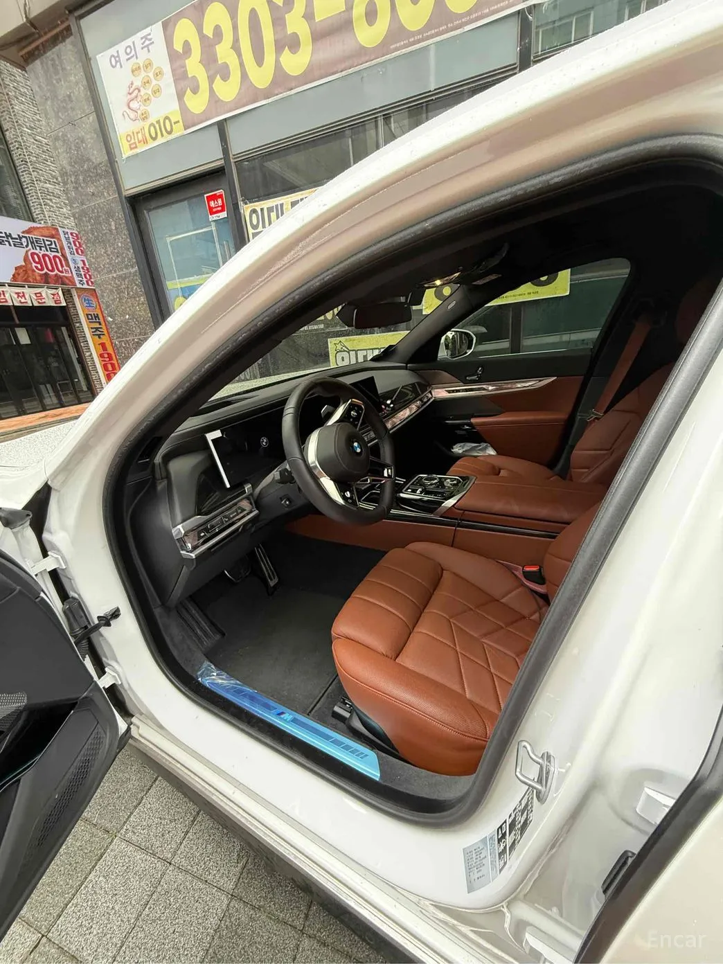 BMW 7 Series (G70) превью 6