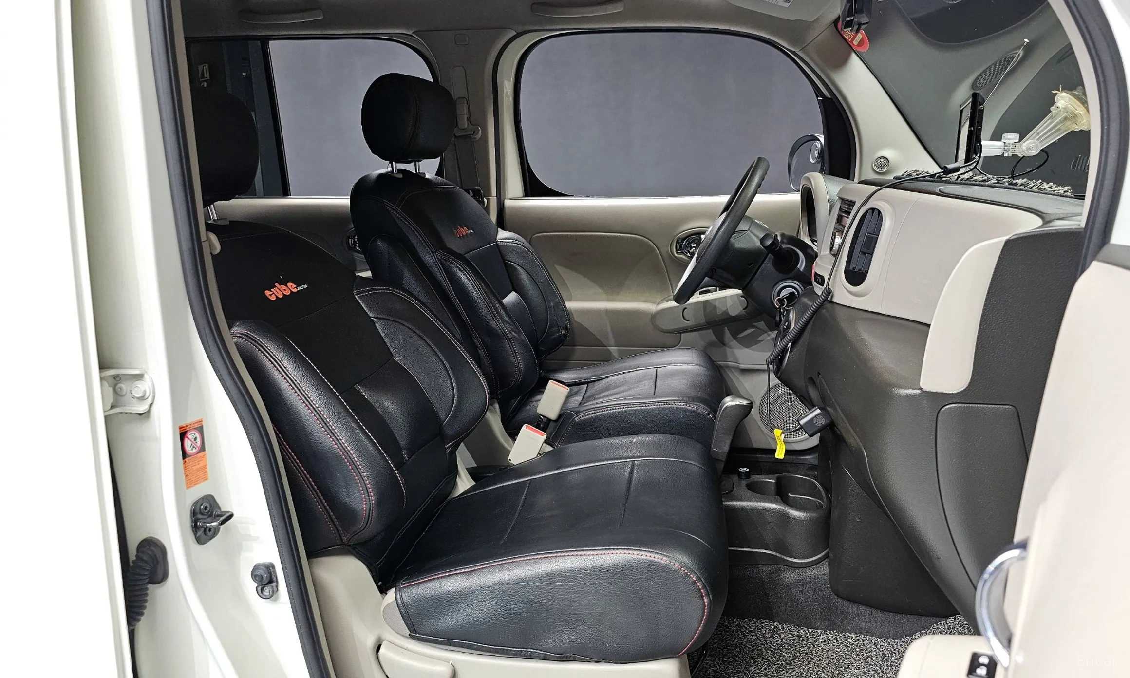 Nissan Cube превью 10