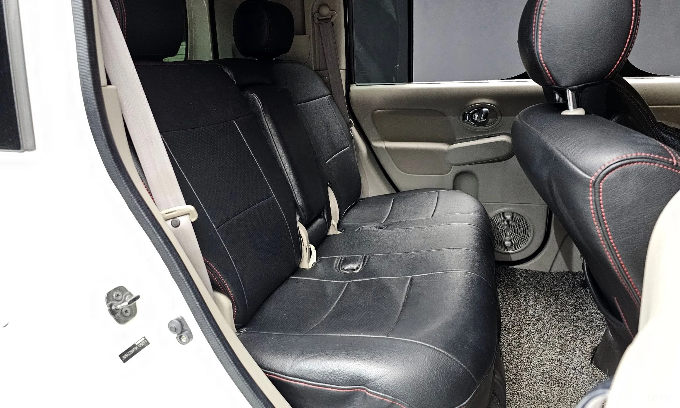 Nissan Cube превью 12
