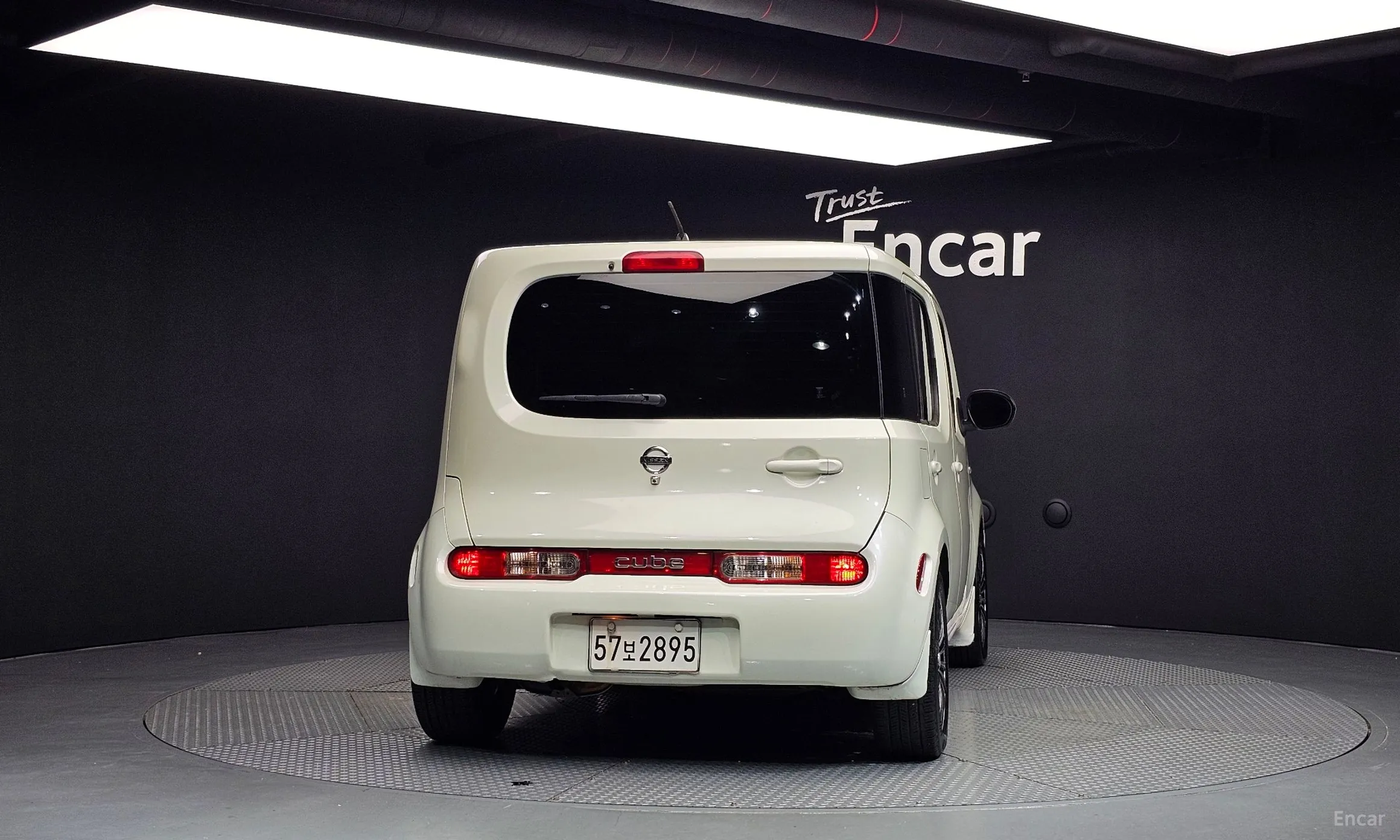 Nissan Cube превью 4