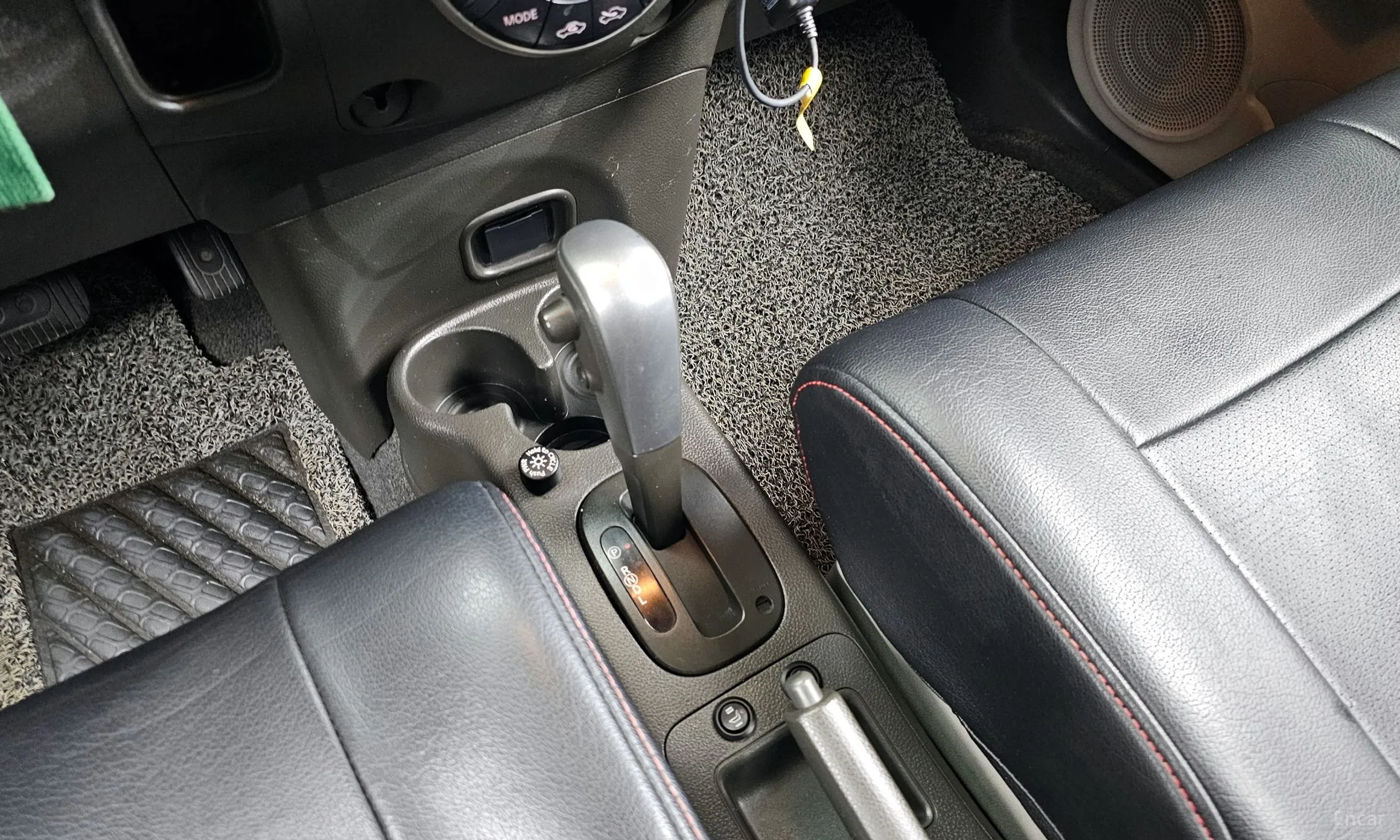 Nissan Cube превью 9