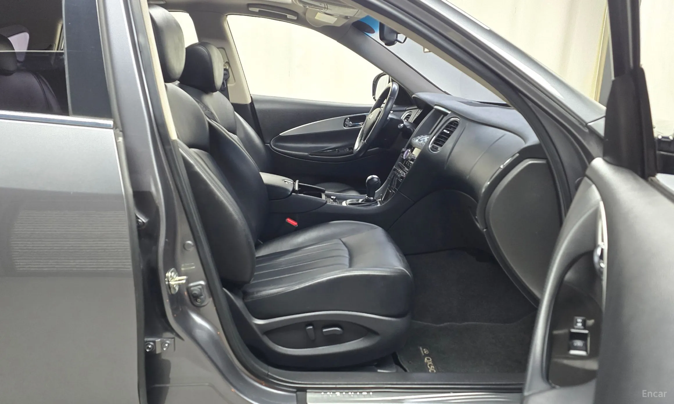 Infiniti QX50 превью 10