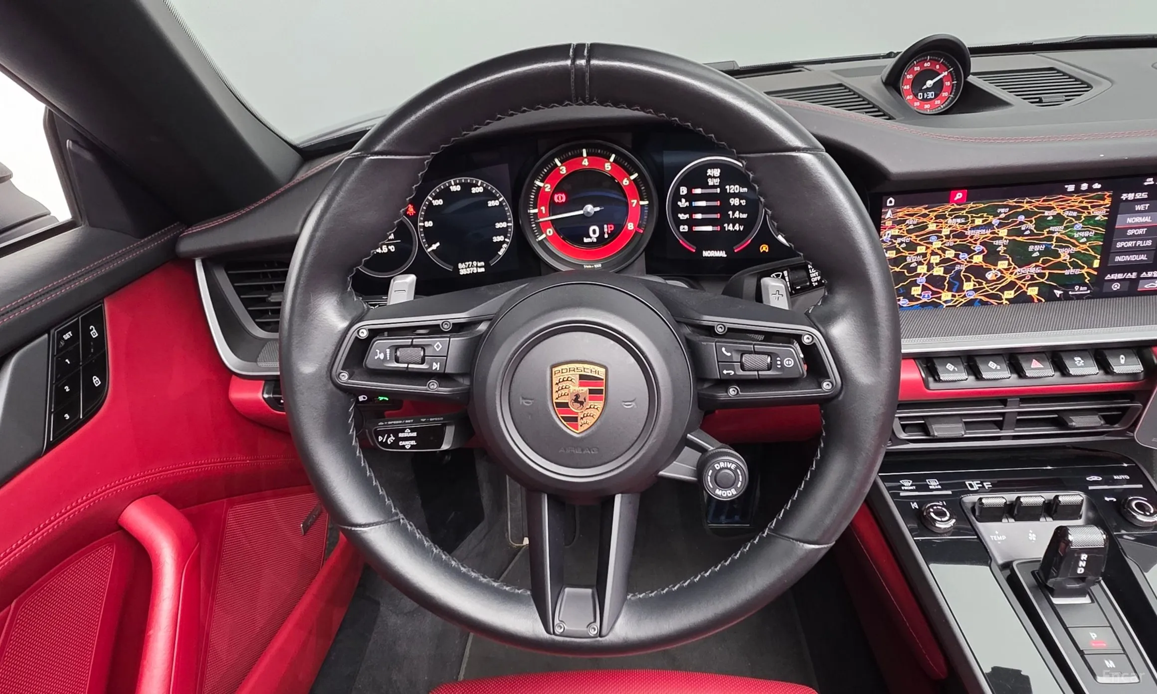 Porsche 911 (992) превью 14