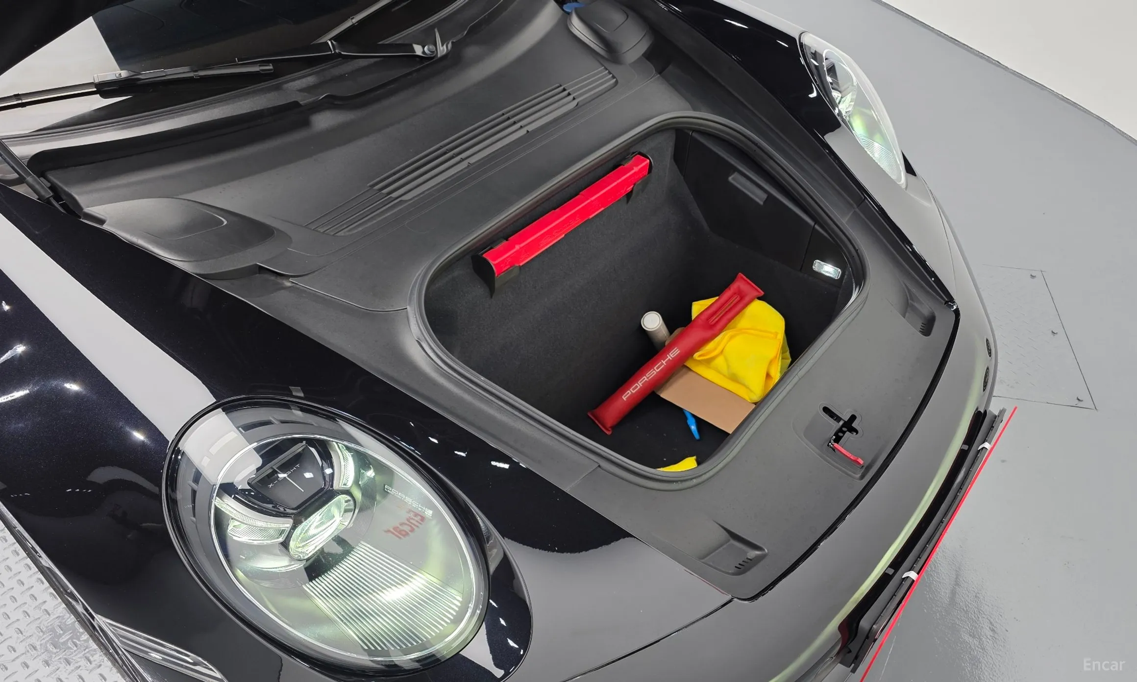 Porsche 911 (992) превью 6