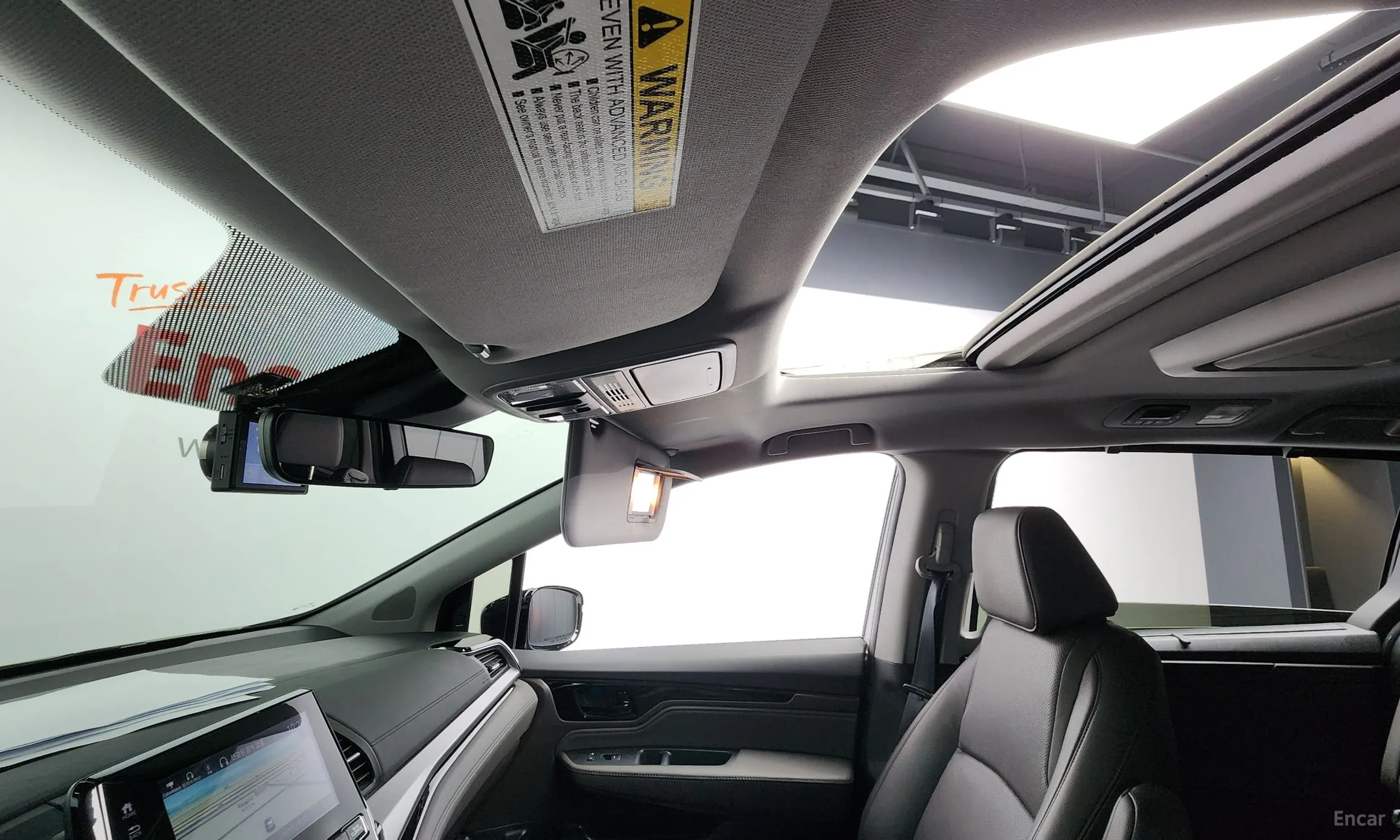 Honda Odyssey превью 17