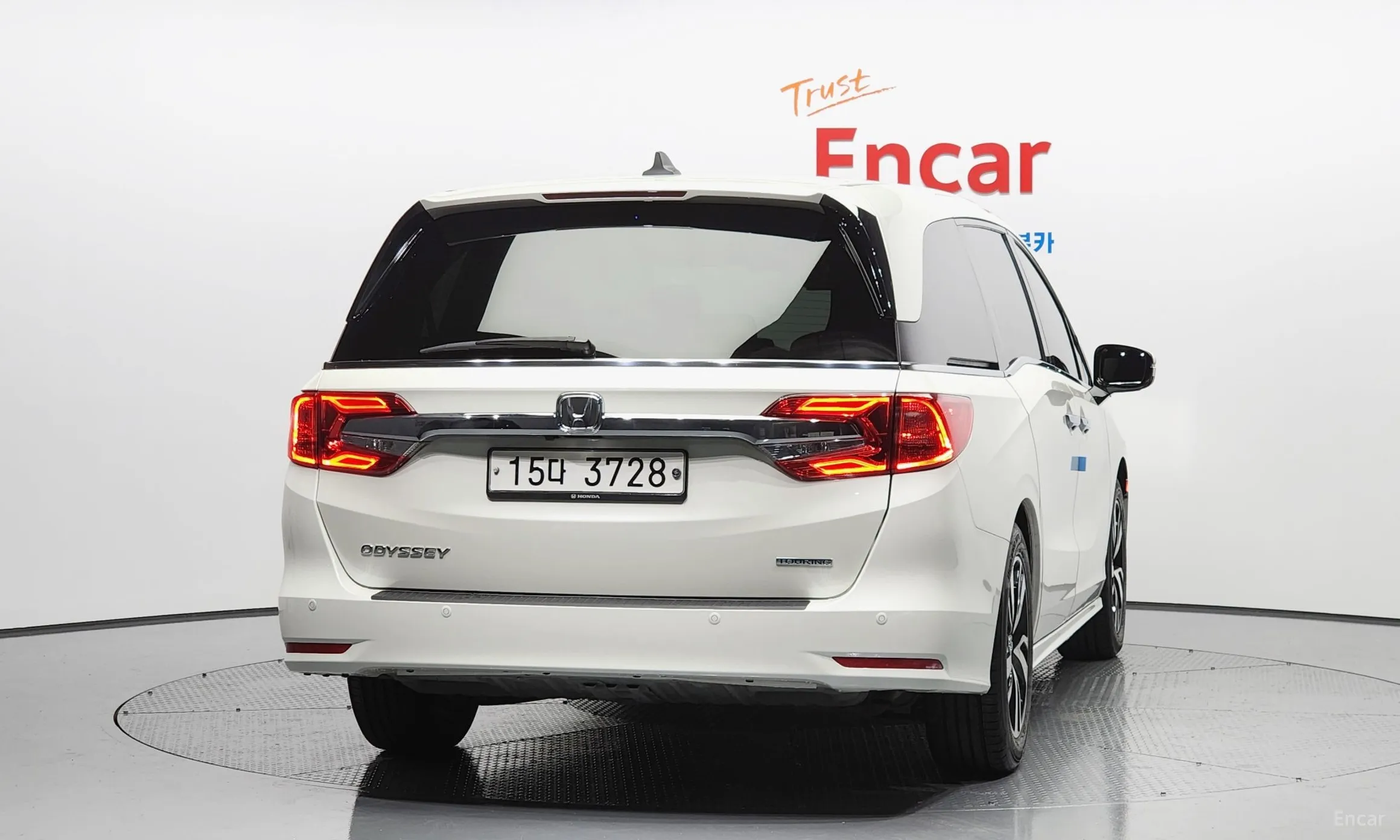 Honda Odyssey превью 4