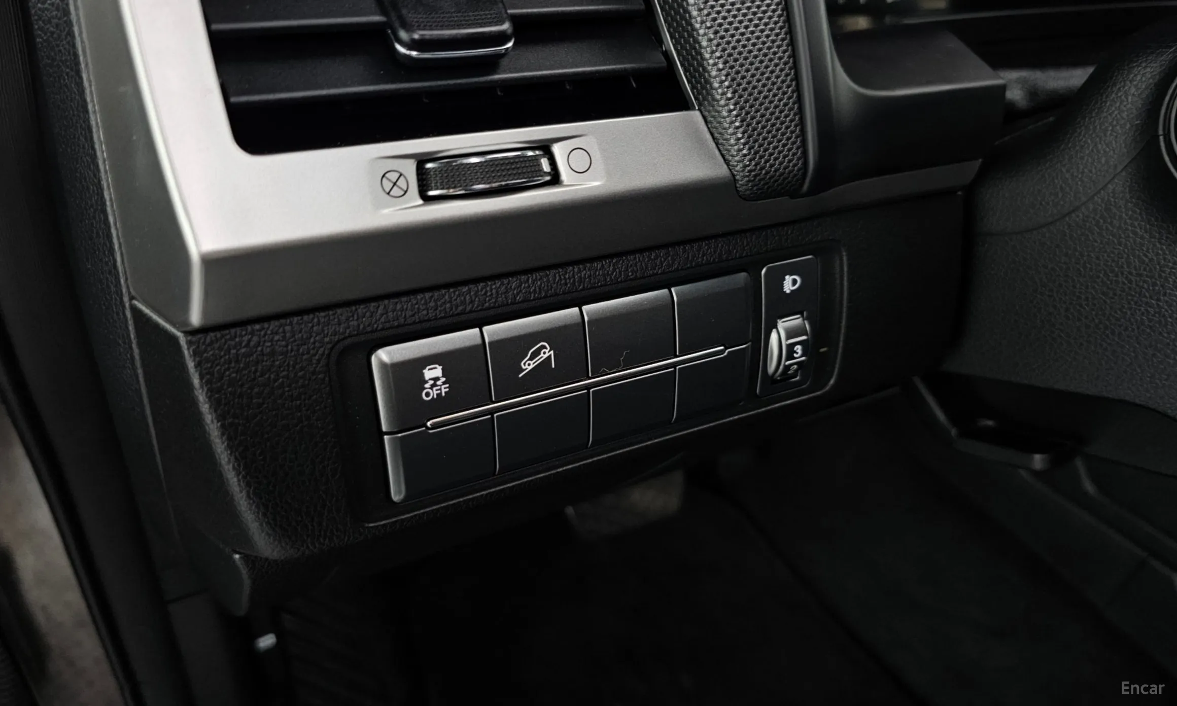 KG Mobility (SsangYong) Rexton Sports превью 17