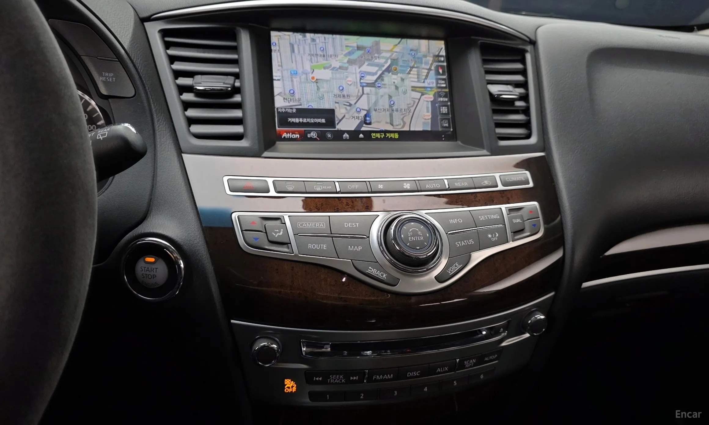 Infiniti QX60 превью 14