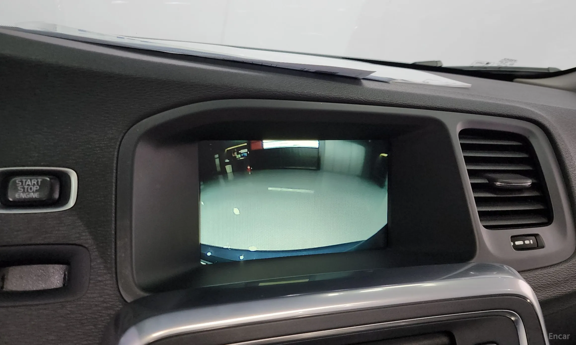 Volvo S60 превью 18