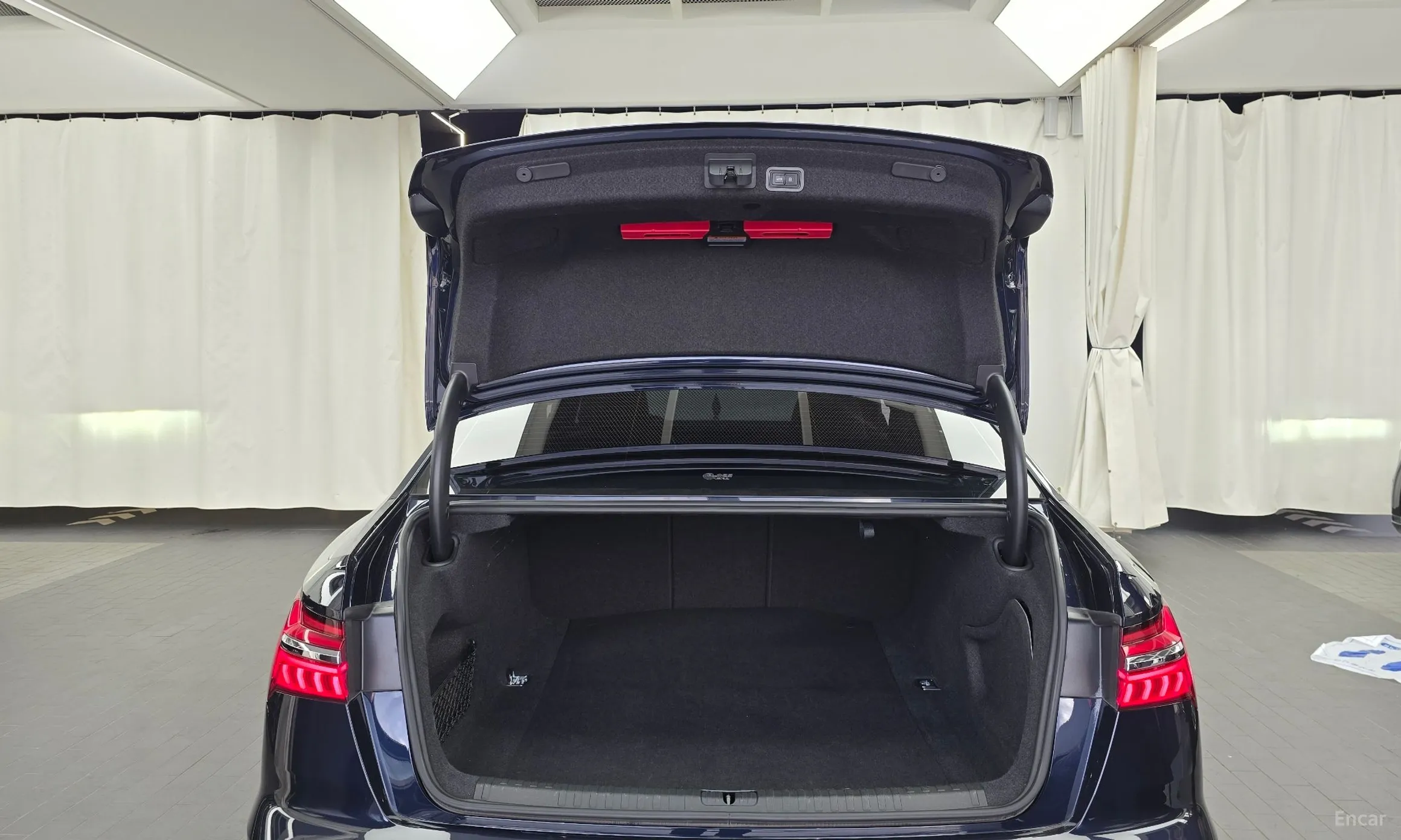 Audi A6 (C8) превью 20